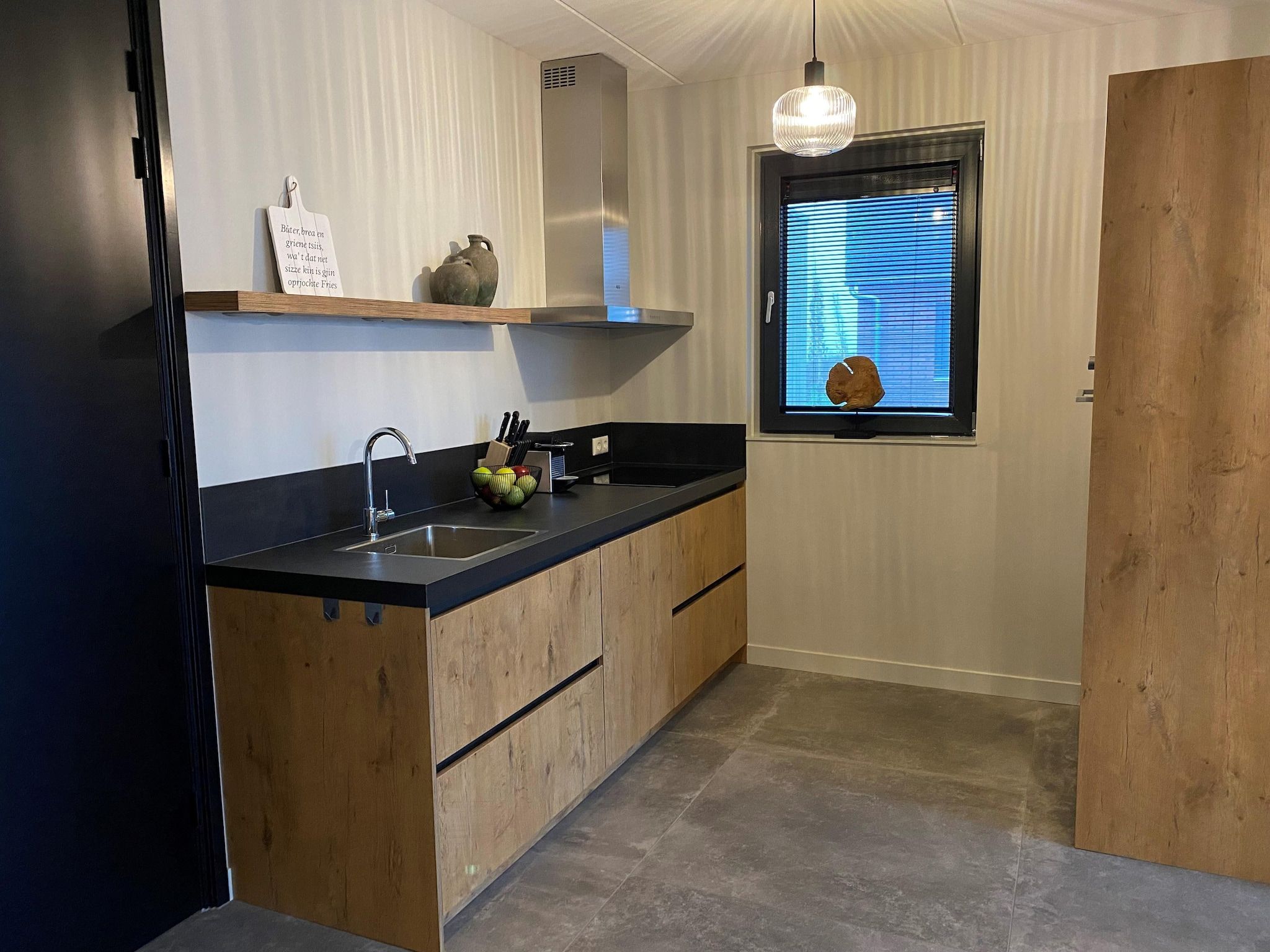 De keuken van Watervilla Twa in Balk