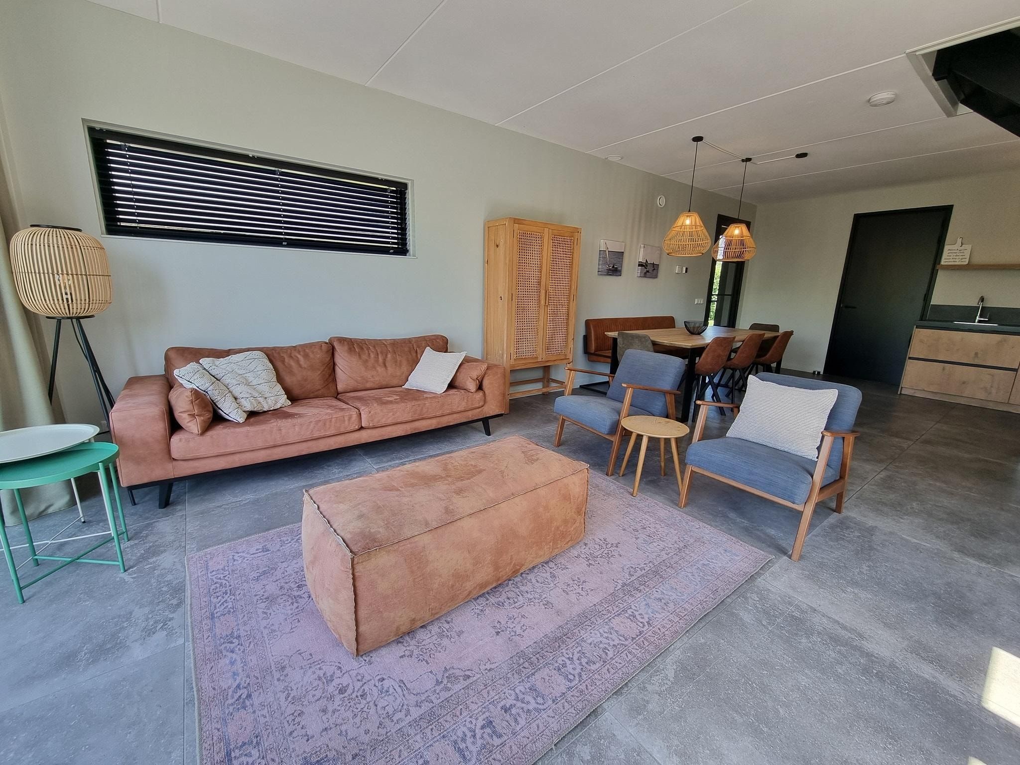 De woonkamer van Watervilla Twa in Balk