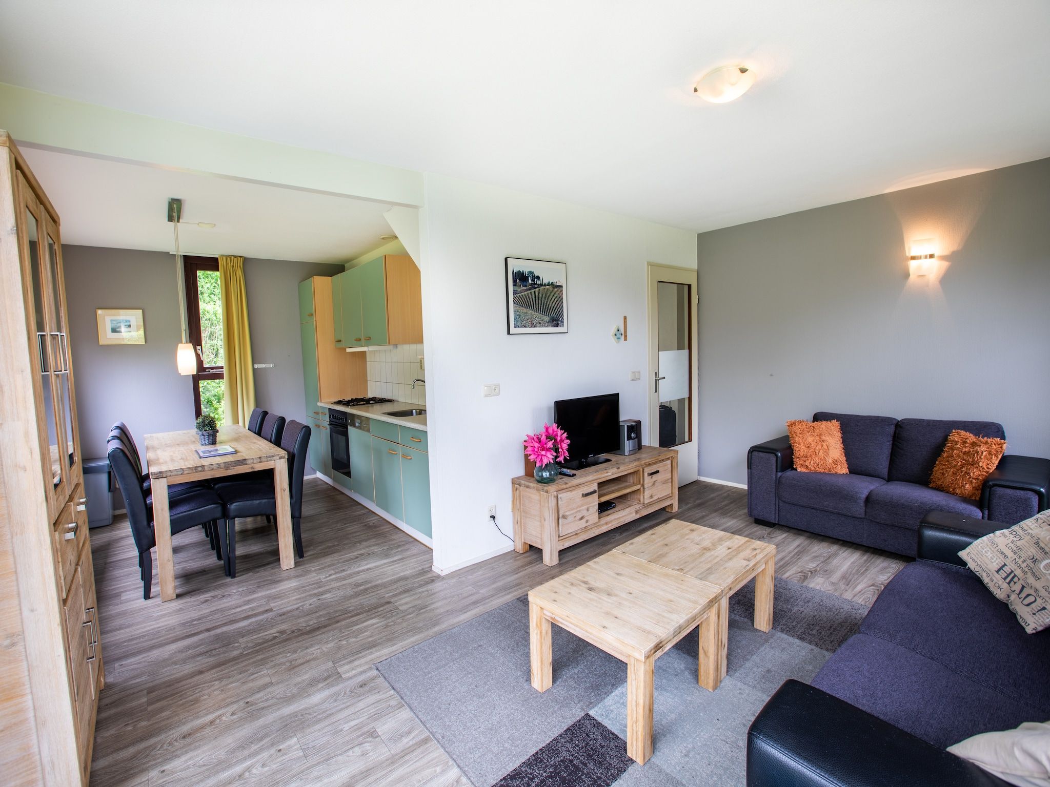 De eetkamer van Vakantiepark Hof van Zeeland 2 in Heinkenszand