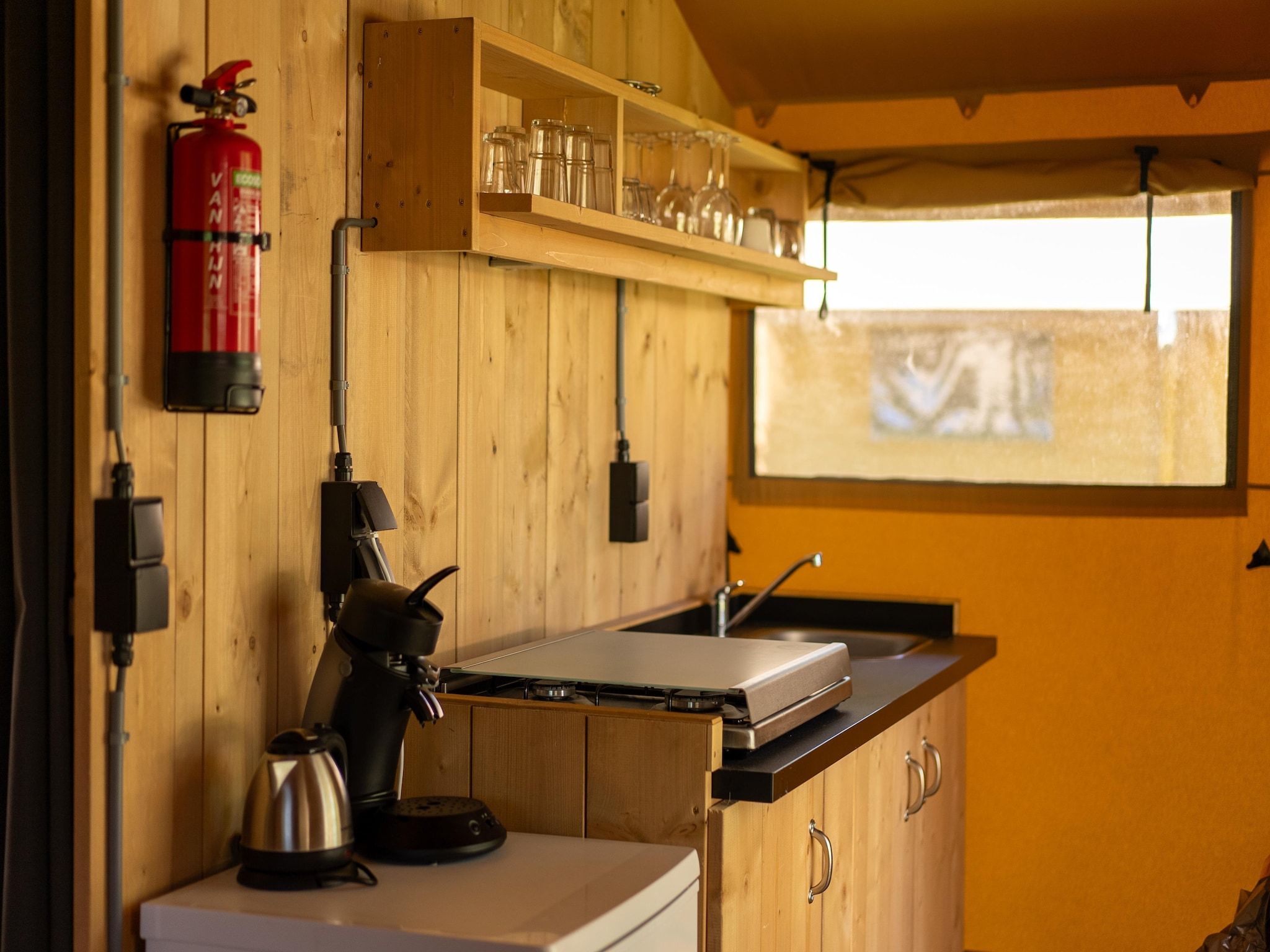 De keuken van Vakantiepark Hunzedal 16 in Borger