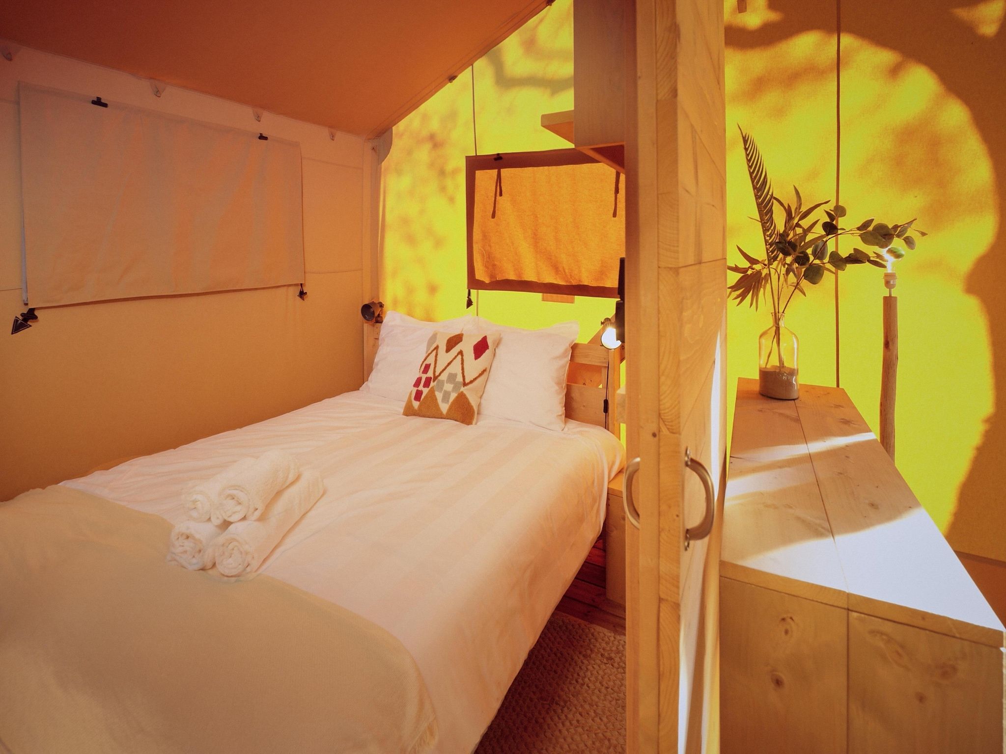 Een slaapkamer van Resort de Parel 2 in Zeewolde