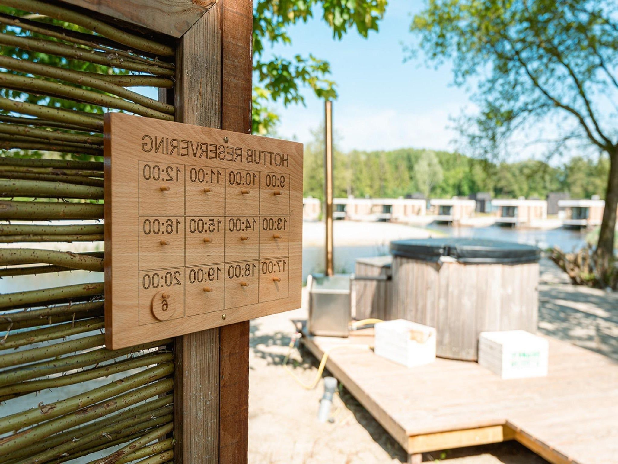 Parkfaciliteiten bij Resort de Parel 2 in Zeewolde