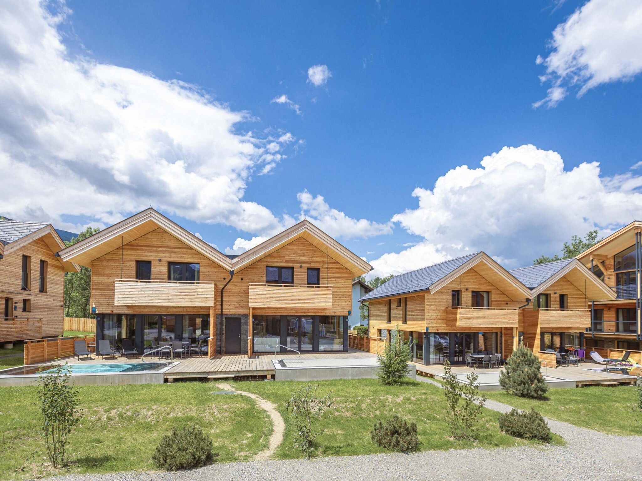 De buitenkant van Resort de Parel 3 in Zeewolde