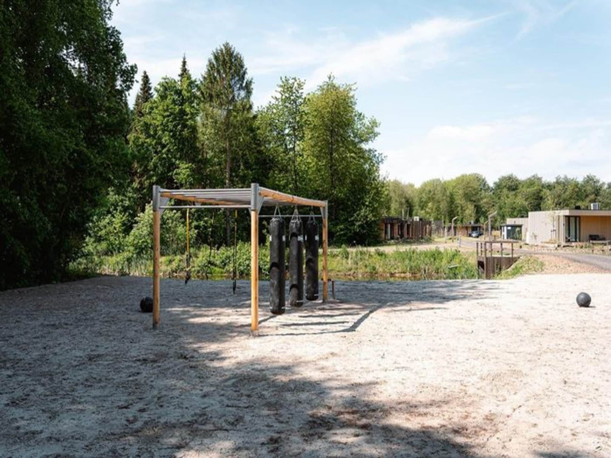 Parkfaciliteiten bij Resort de Parel 3 in Zeewolde