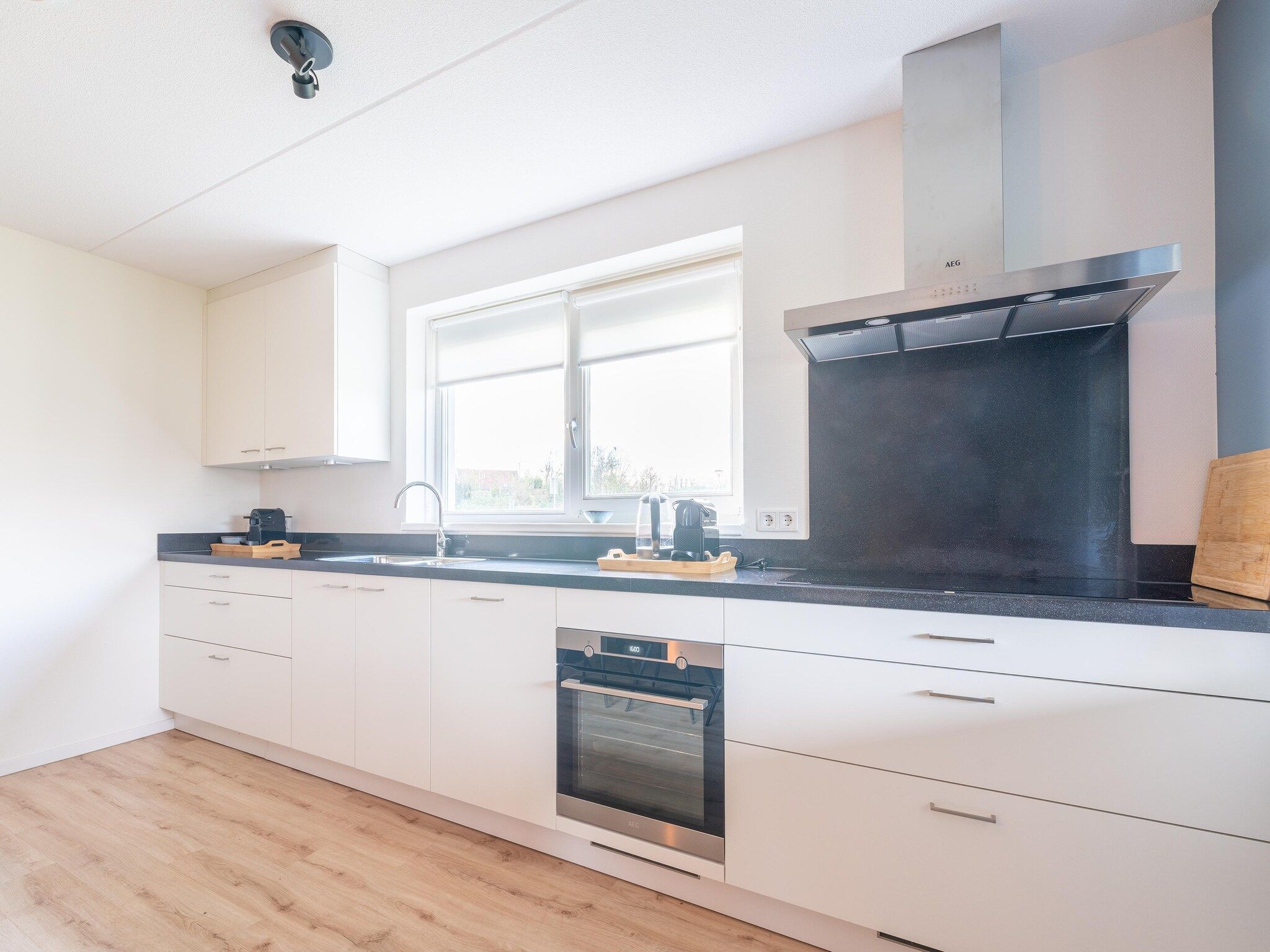 De keuken van De Ooievaar Huis NR 23 in Scherpenisse