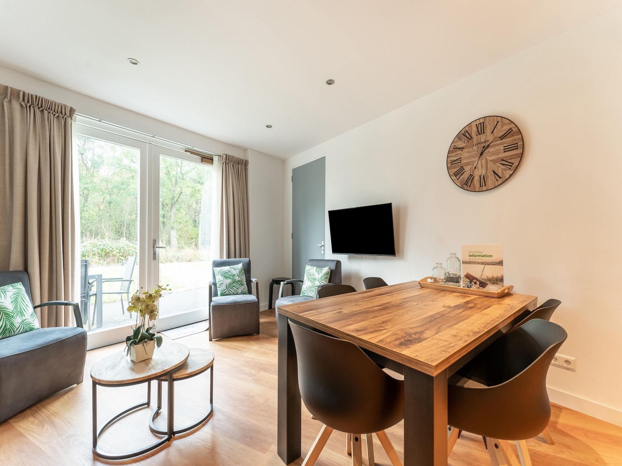 De eetkamer van NR 5 in Goirle