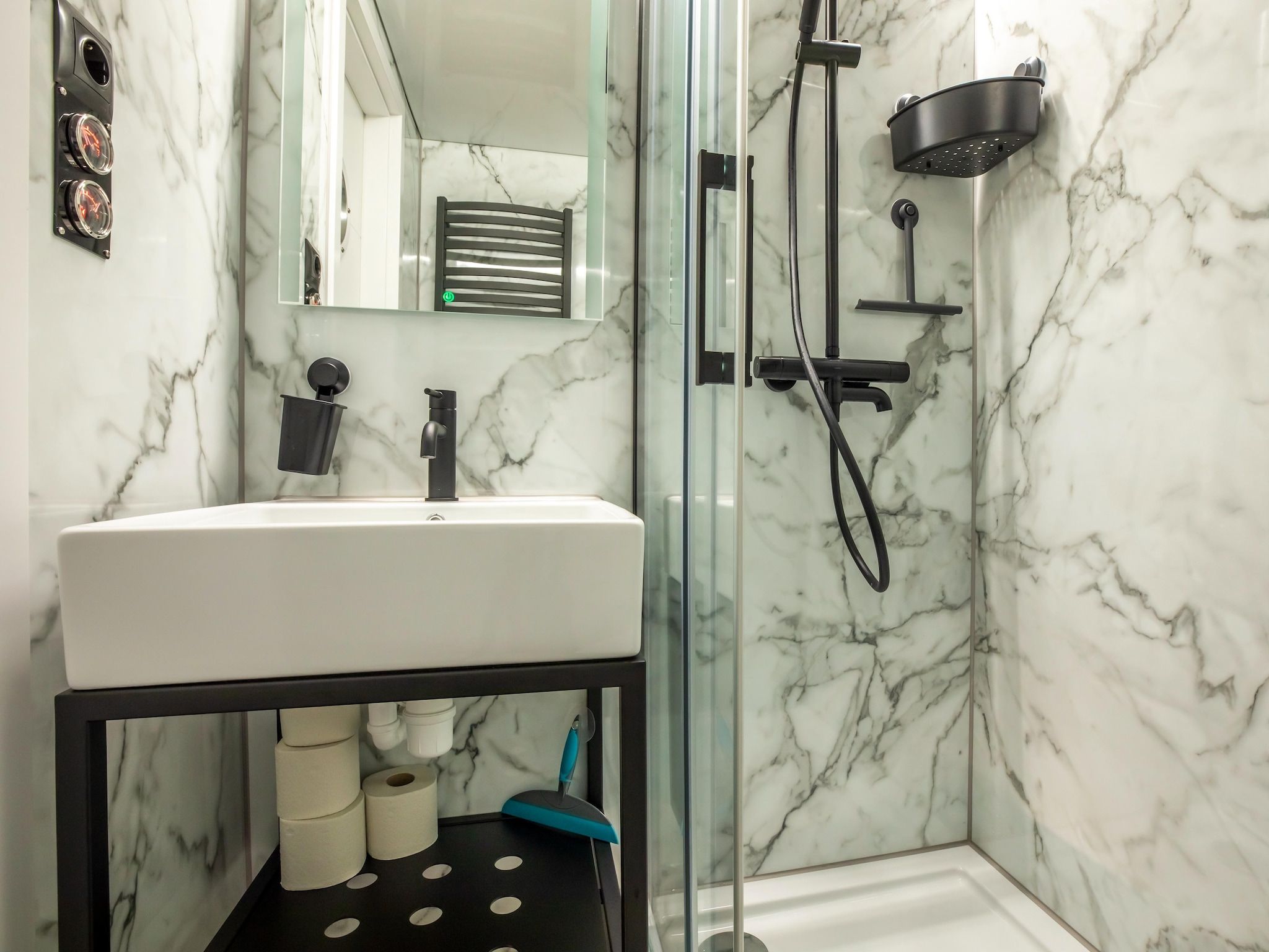 De badkamer van Marina Sunrise in Volendam