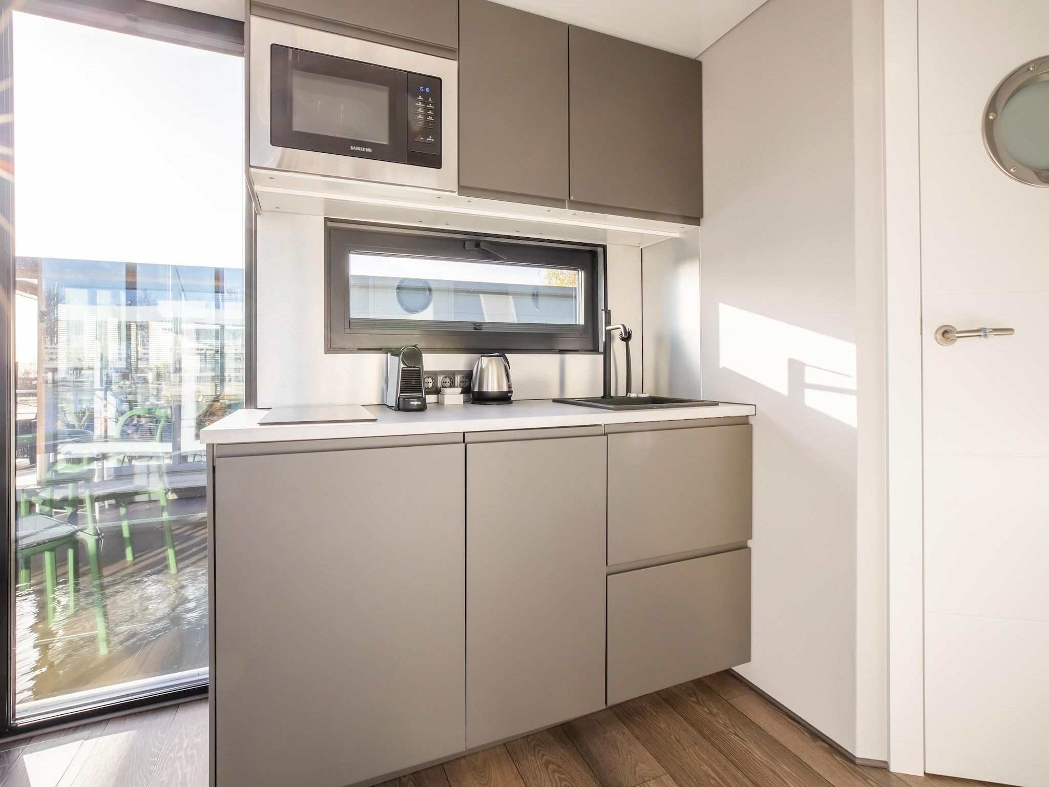 De keuken van Marina Sunrise in Volendam