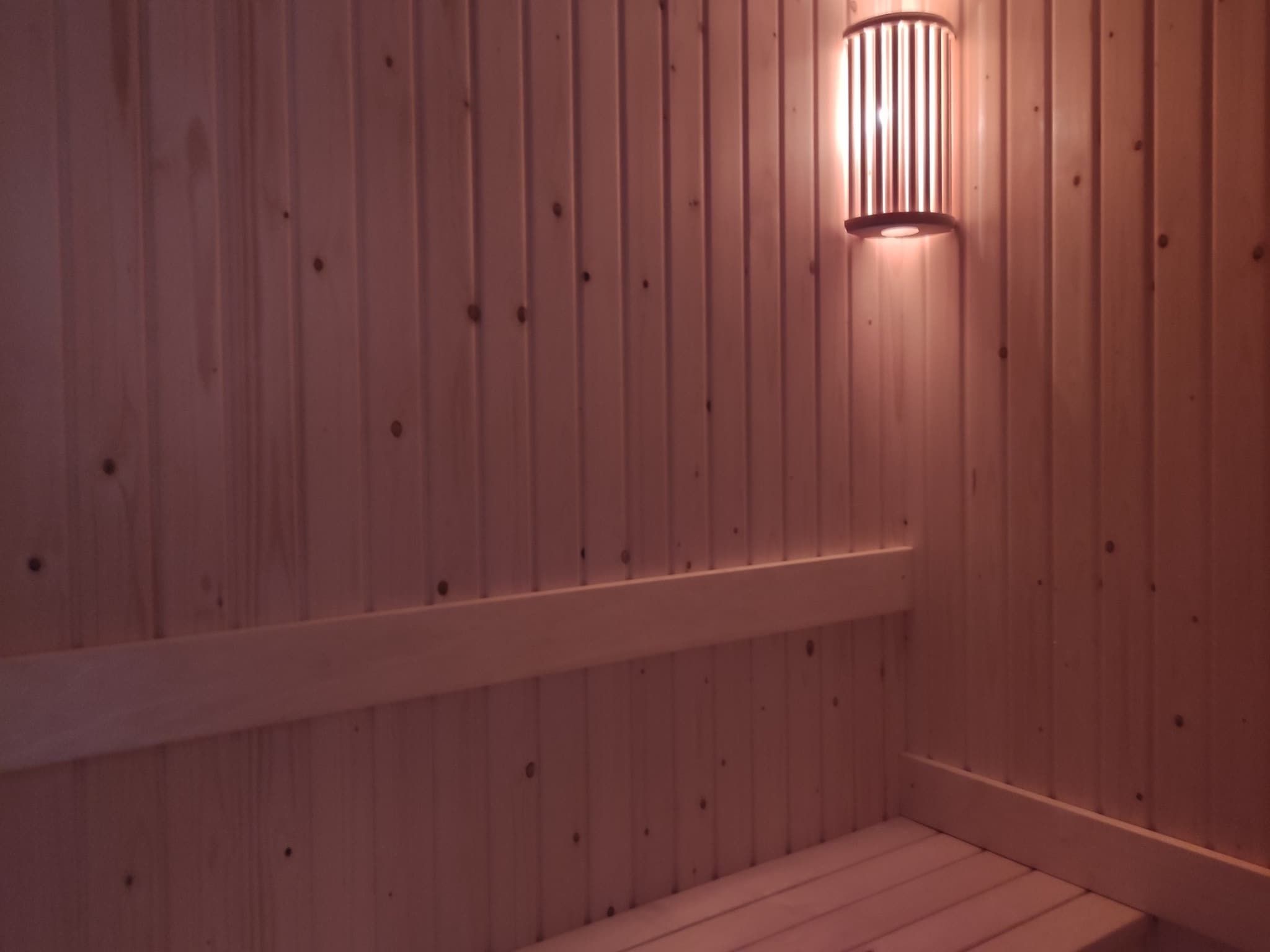 Wellness bij Recreatiepark Rhederlaagse Meren 13 in Lathum