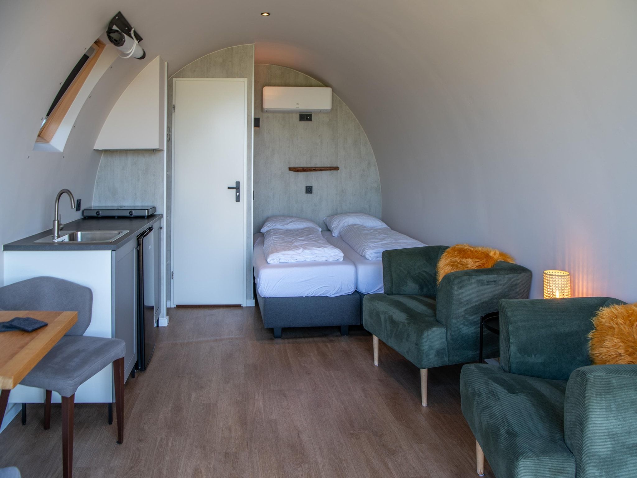 De woonkamer van Natuurlodge Graspieper 2p in Drenthe