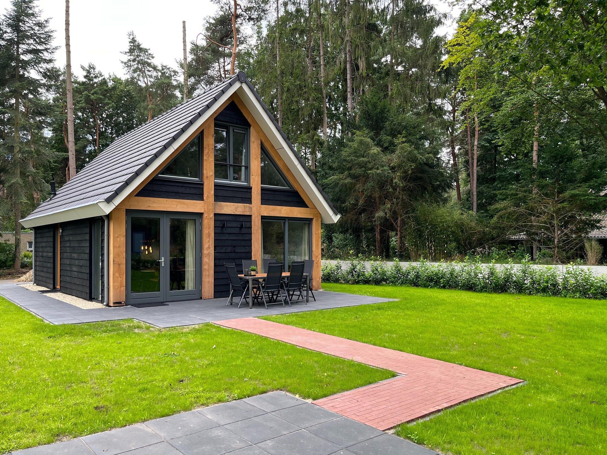 De tuin van Energievriendelijk 't Brummelhuus H556 in Lochem