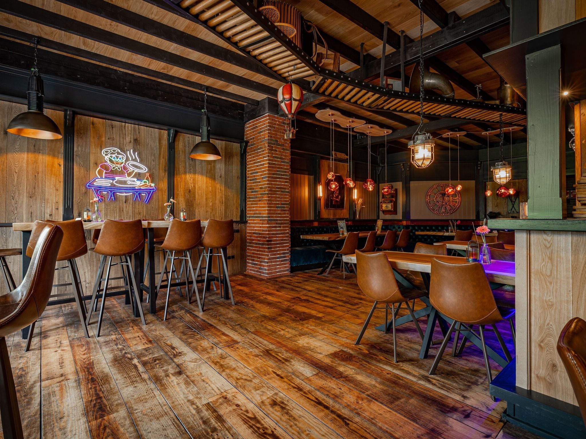 De eetkamer van Vakantiepark Hellendoorn 1 in Hellendoorn