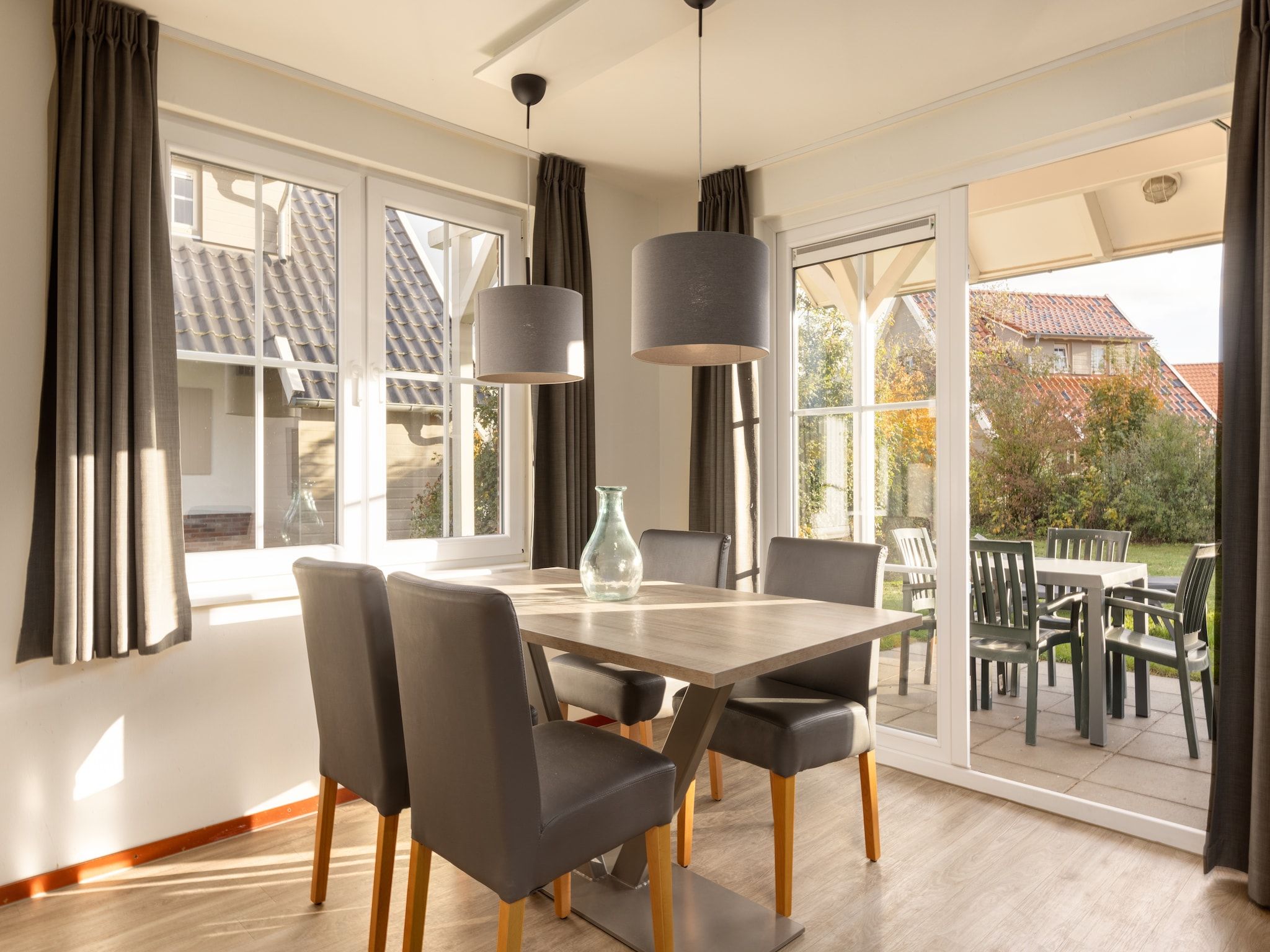 De woonkamer van Vakantiepark Klein Vink 10 in Arcen