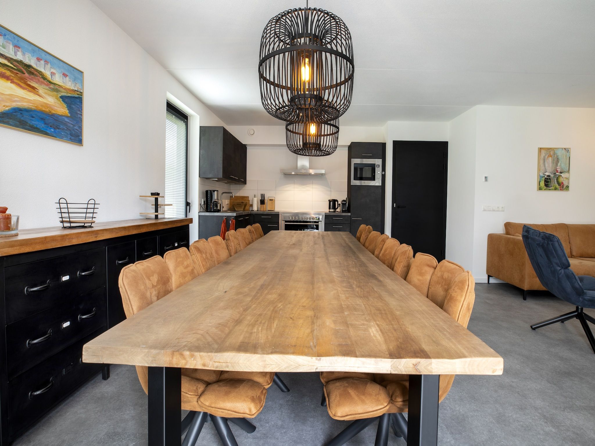 De eetkamer van Landgoed Eysinga State 6 in Sint Nicolaasga