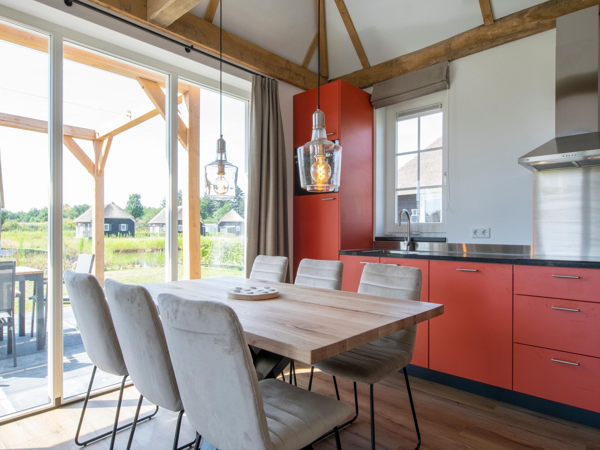 De keuken van Vakantiepark De Heihorsten 4 in Someren