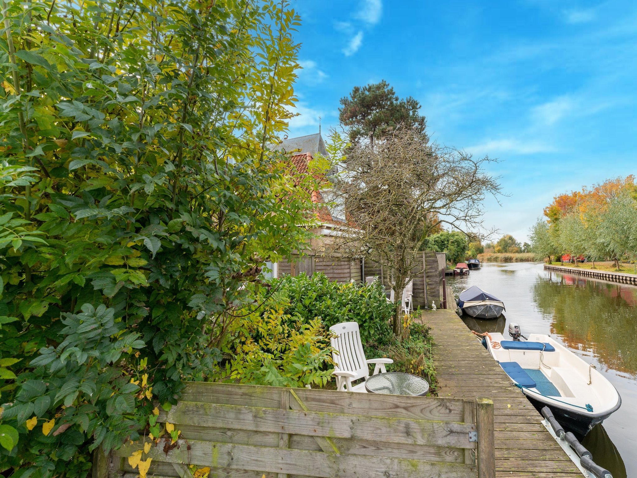 De tuin van Vakantiehuis Heeg in Heeg