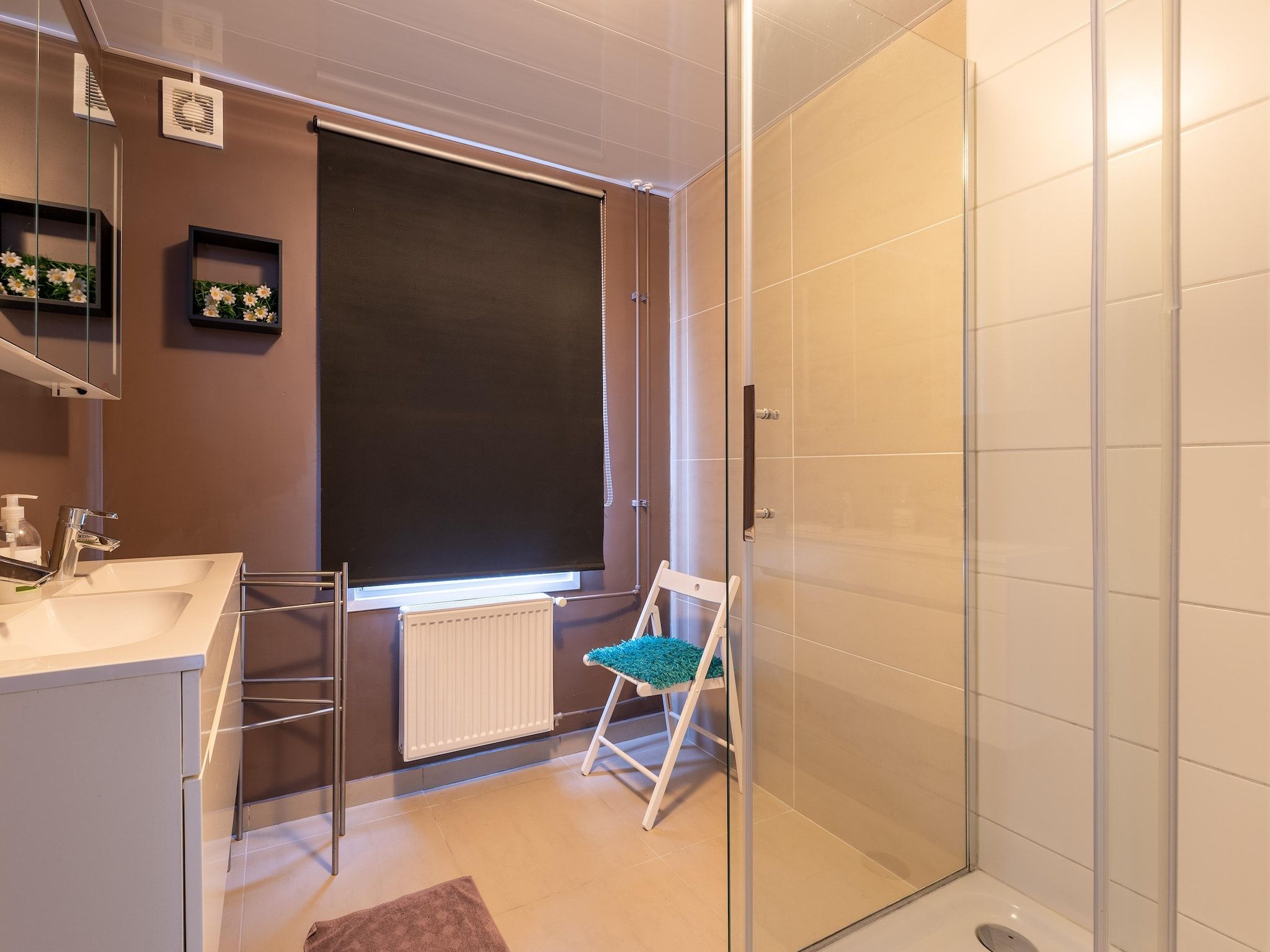 De badkamer van Scheldeoord 70 in Baarland