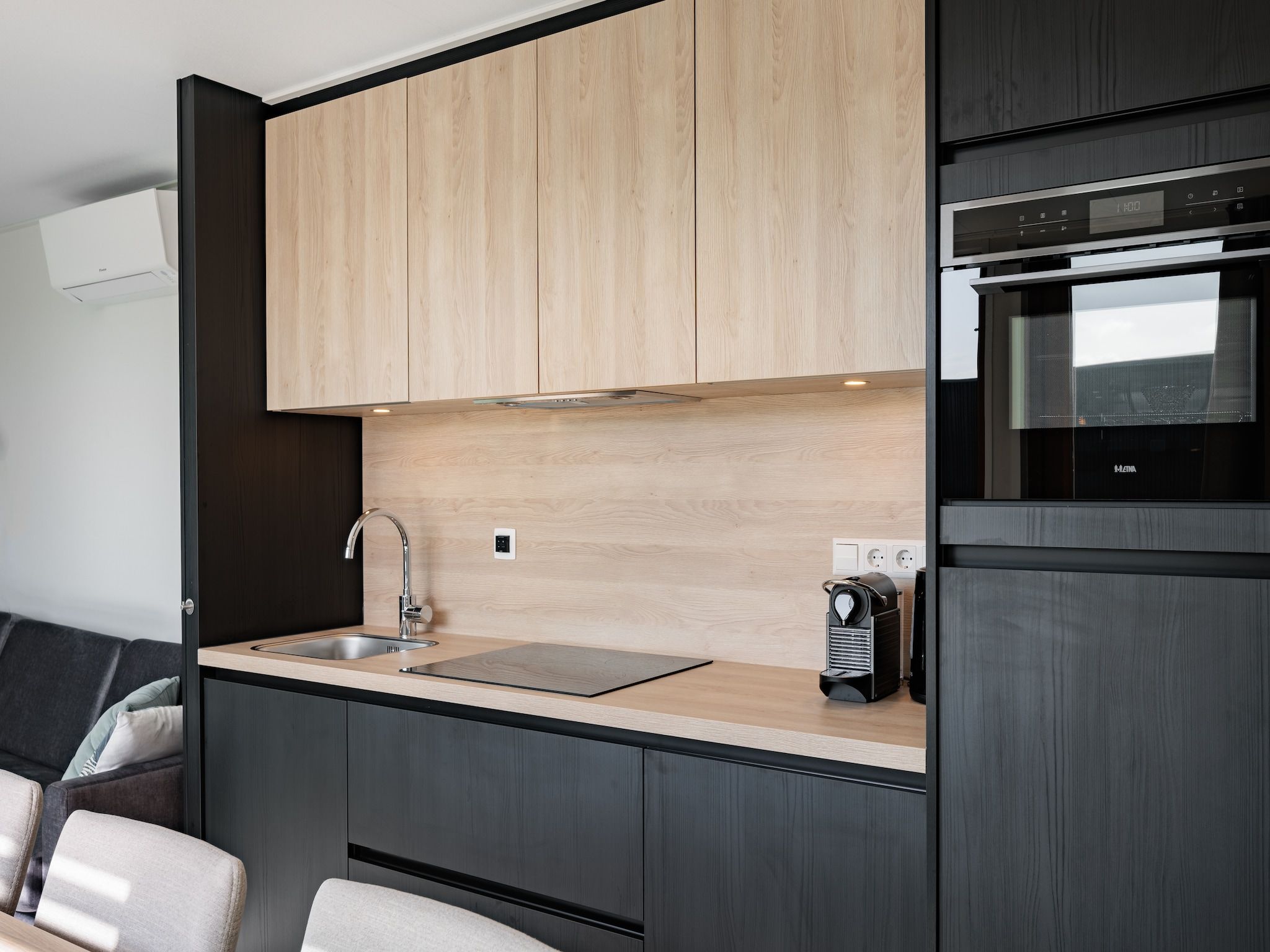 De keuken van Beach Resort Brouwersdam 3 in Scharendijke