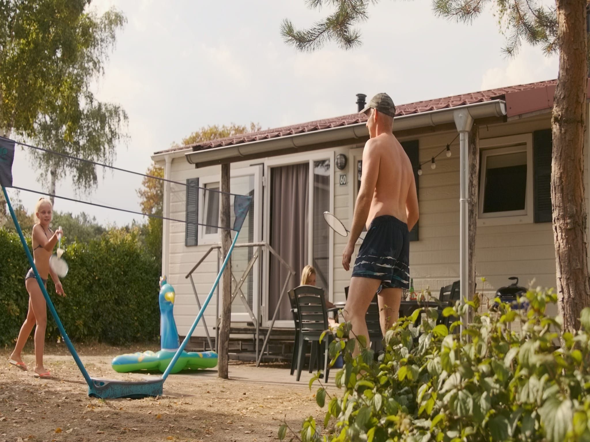 Het terras van Vakantiepark Leukermeer 3 in Well