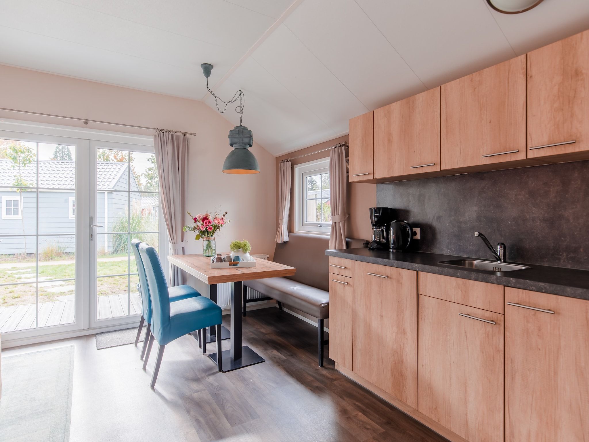 De keuken van Vakantiepark Leukermeer 11 in Well