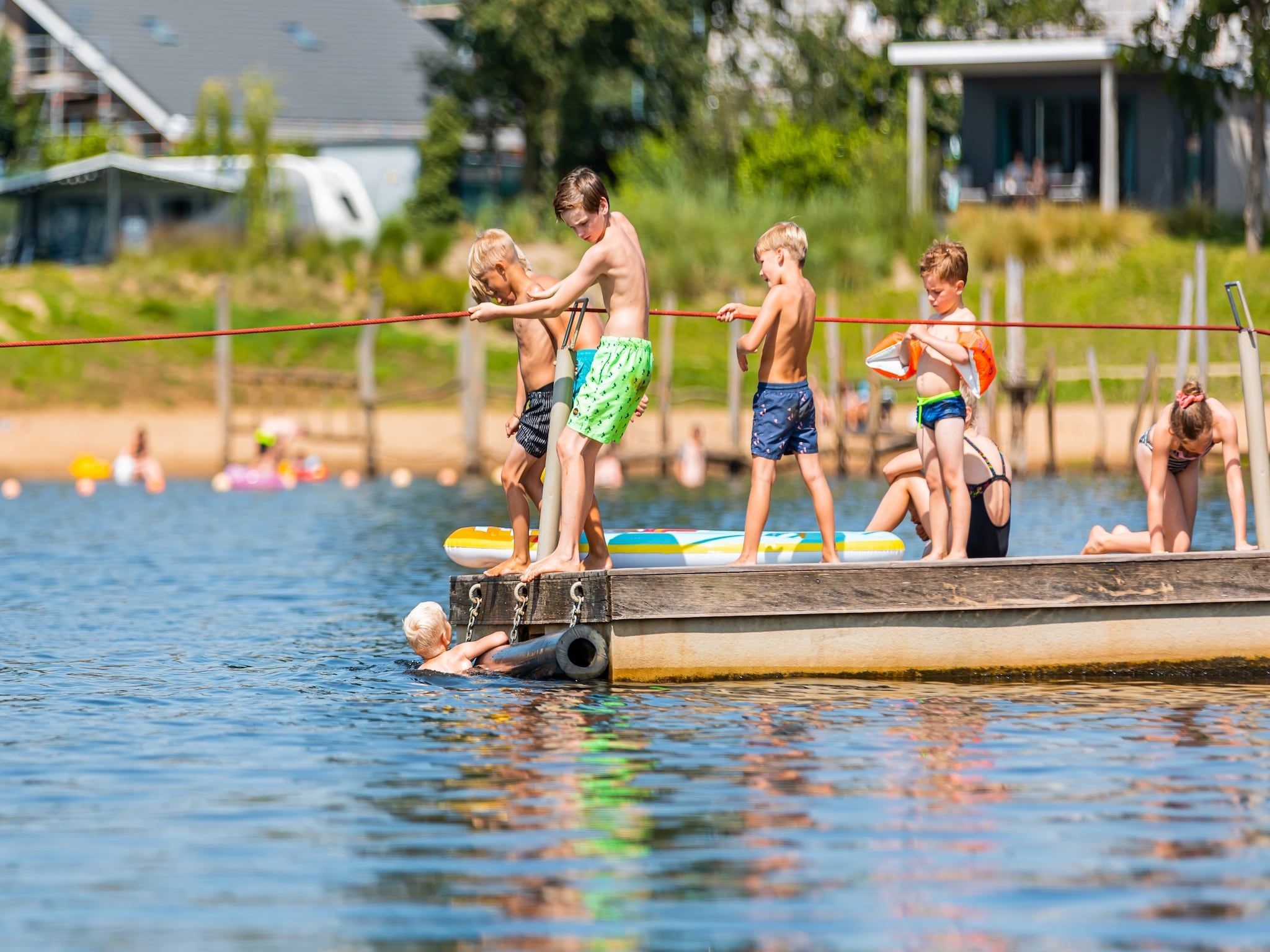 Parkfaciliteiten bij Vakantiepark Leukermeer 9 in Well