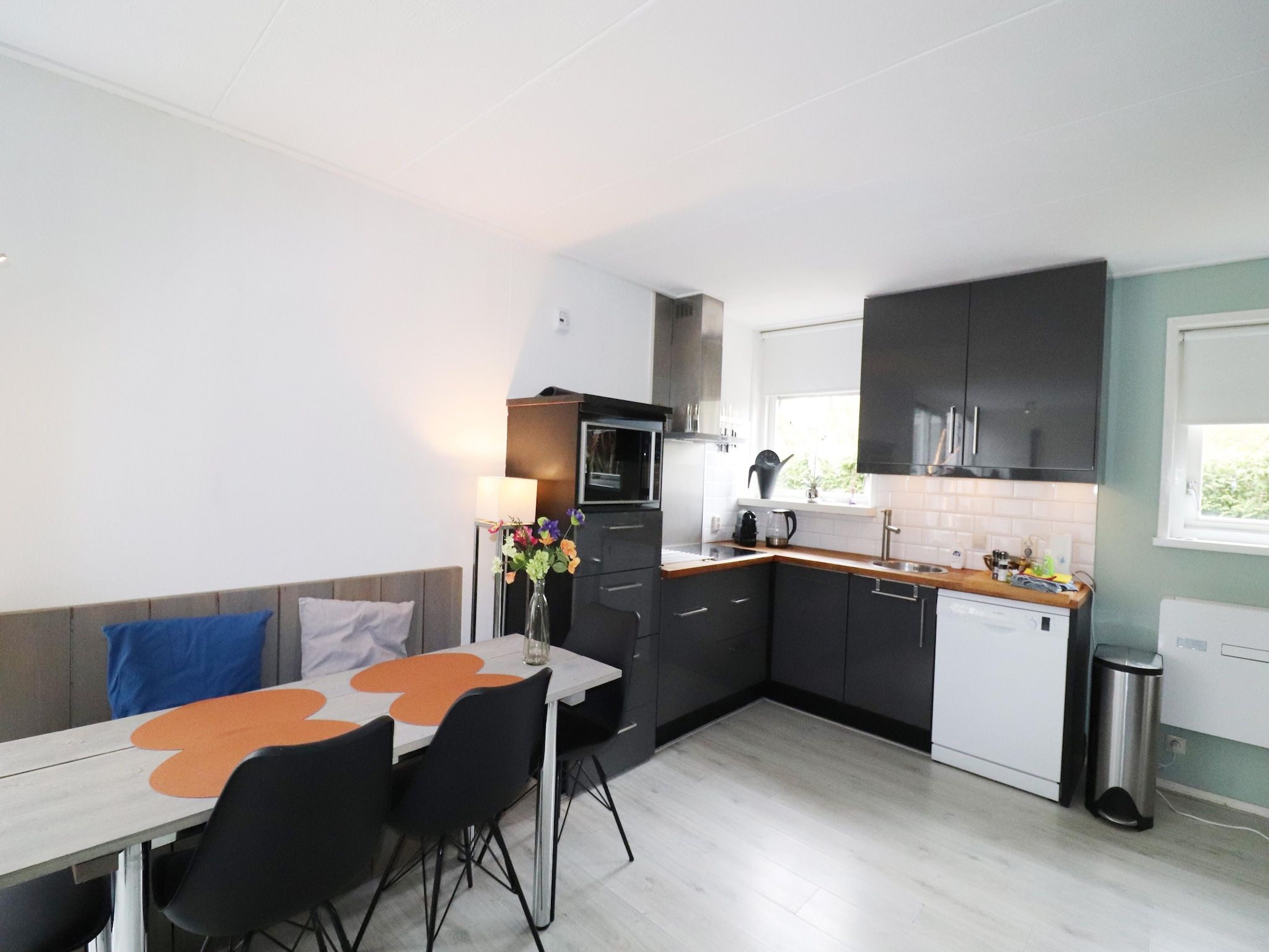 De eetkamer van Yn'e Lijte 105 in Grou