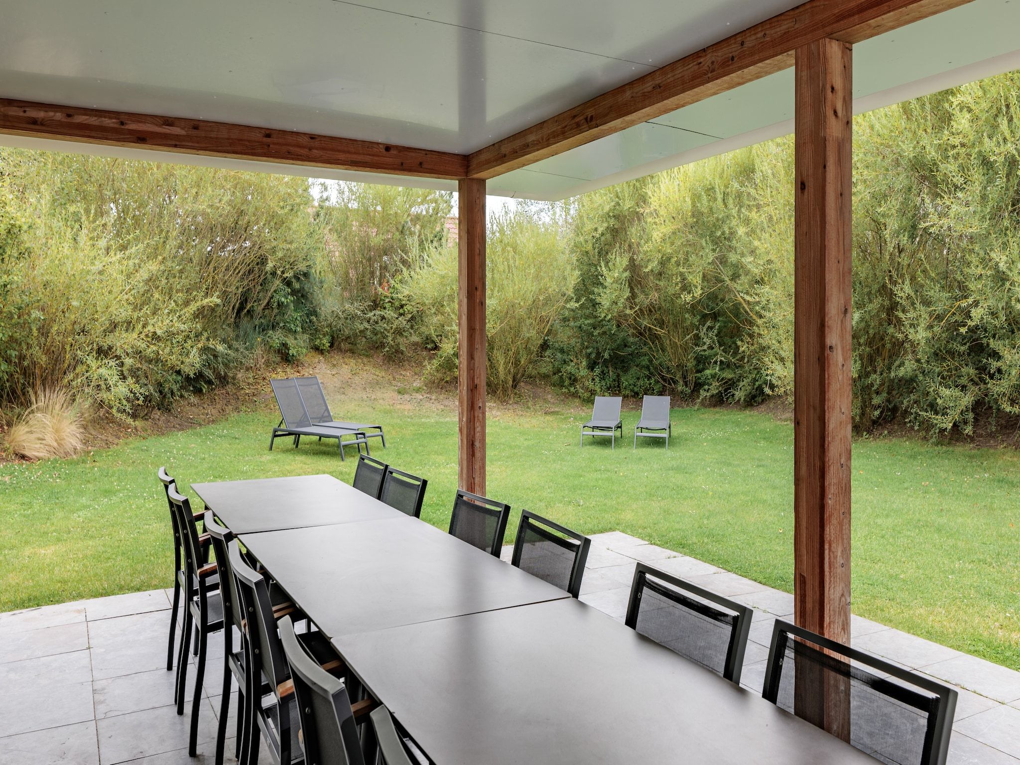 Het terras van Noordzee Résidence Cadzand-Bad 28 in Cadzand-Bad