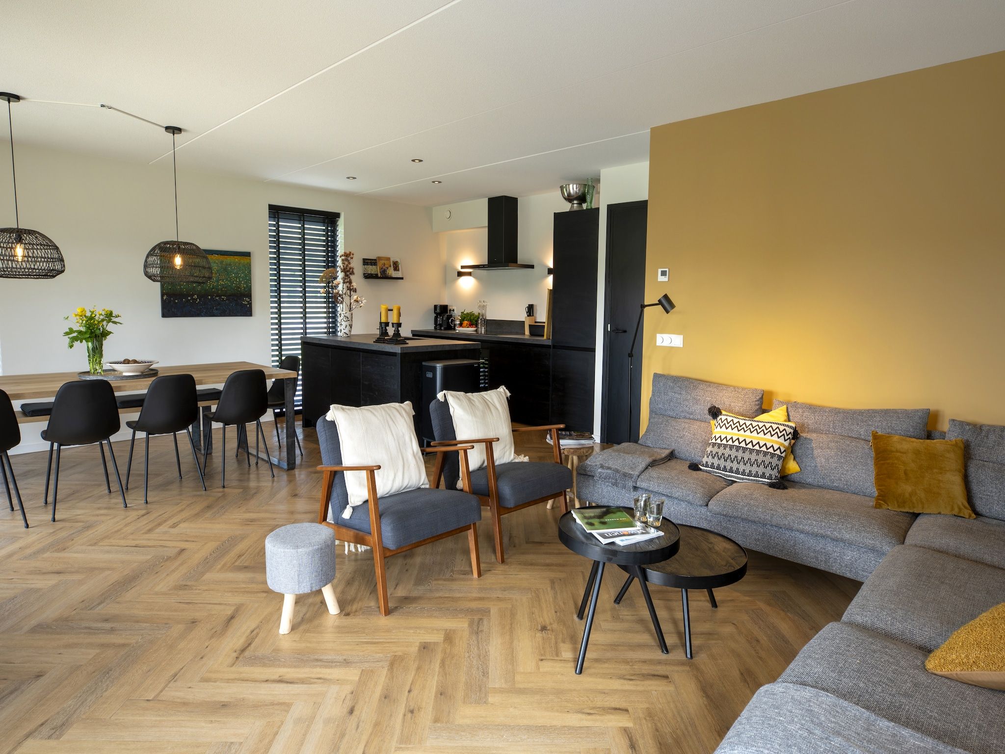 De woonkamer van Landgoed Eysinga State 7 in Sint Nicolaasga