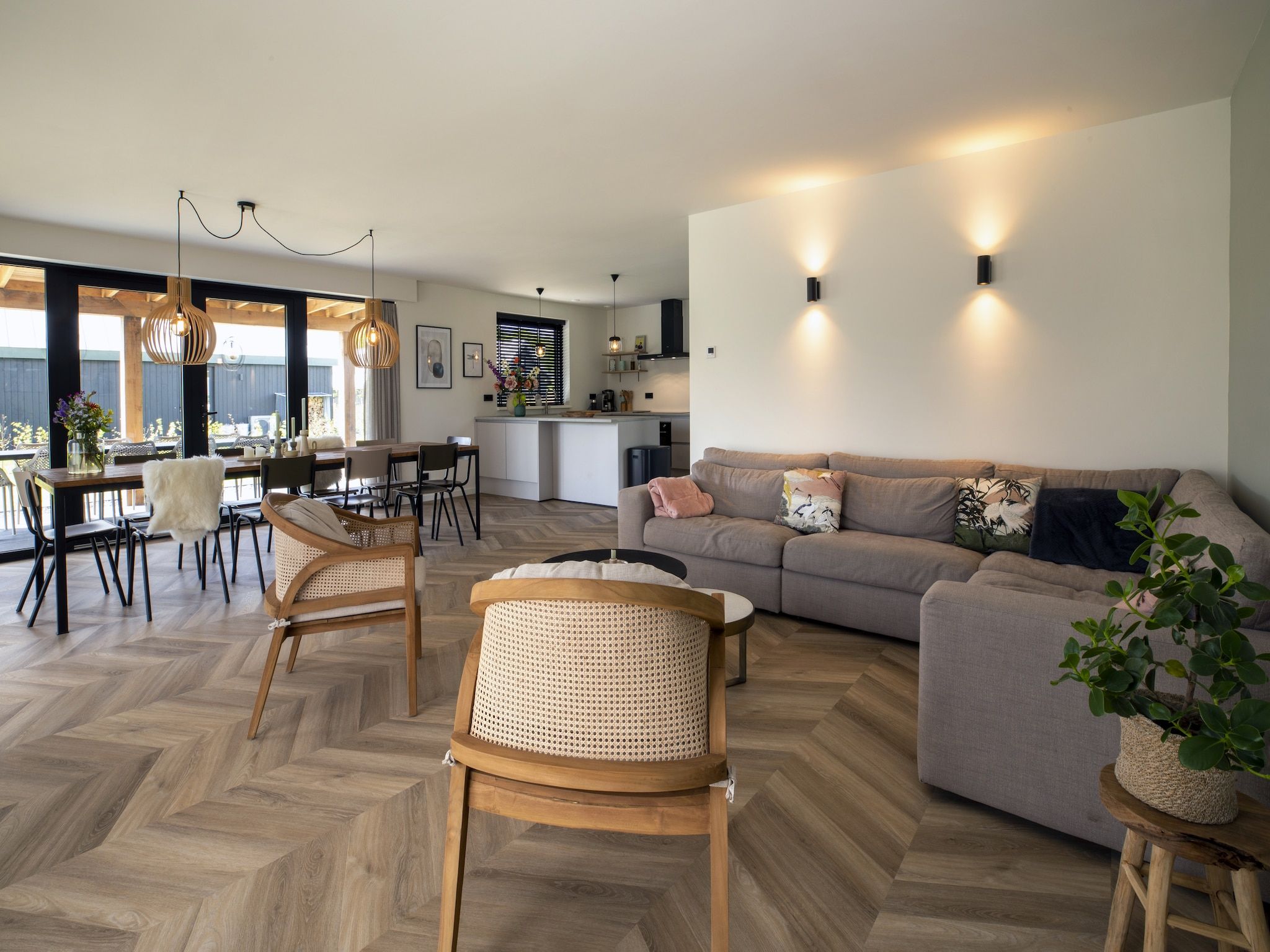 De woonkamer van Landgoed Eysinga State 7 in Sint Nicolaasga