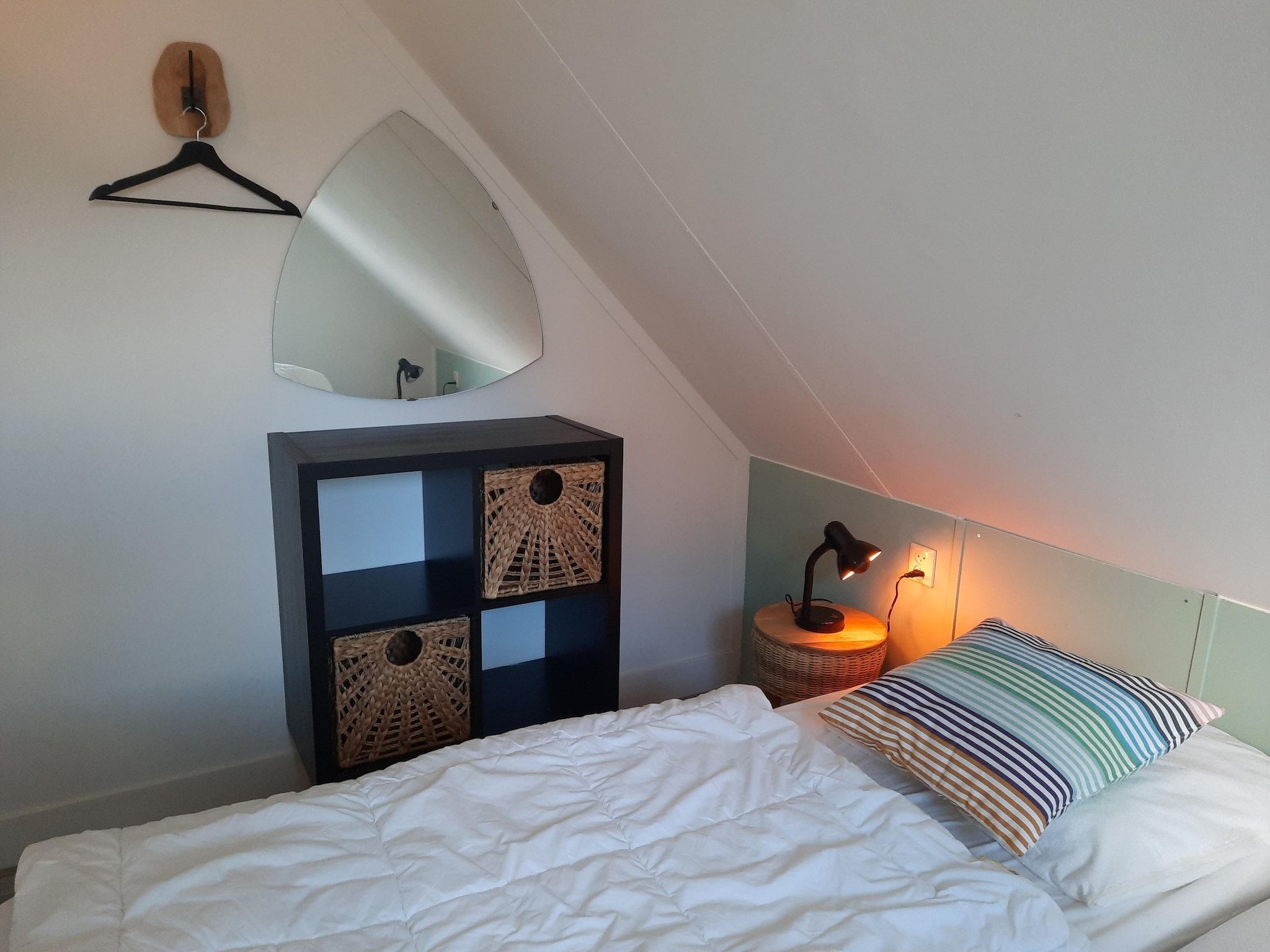 Een slaapkamer van 8 pers Westerwolde Prestige Welness met buitenspa in Vlagtwedde