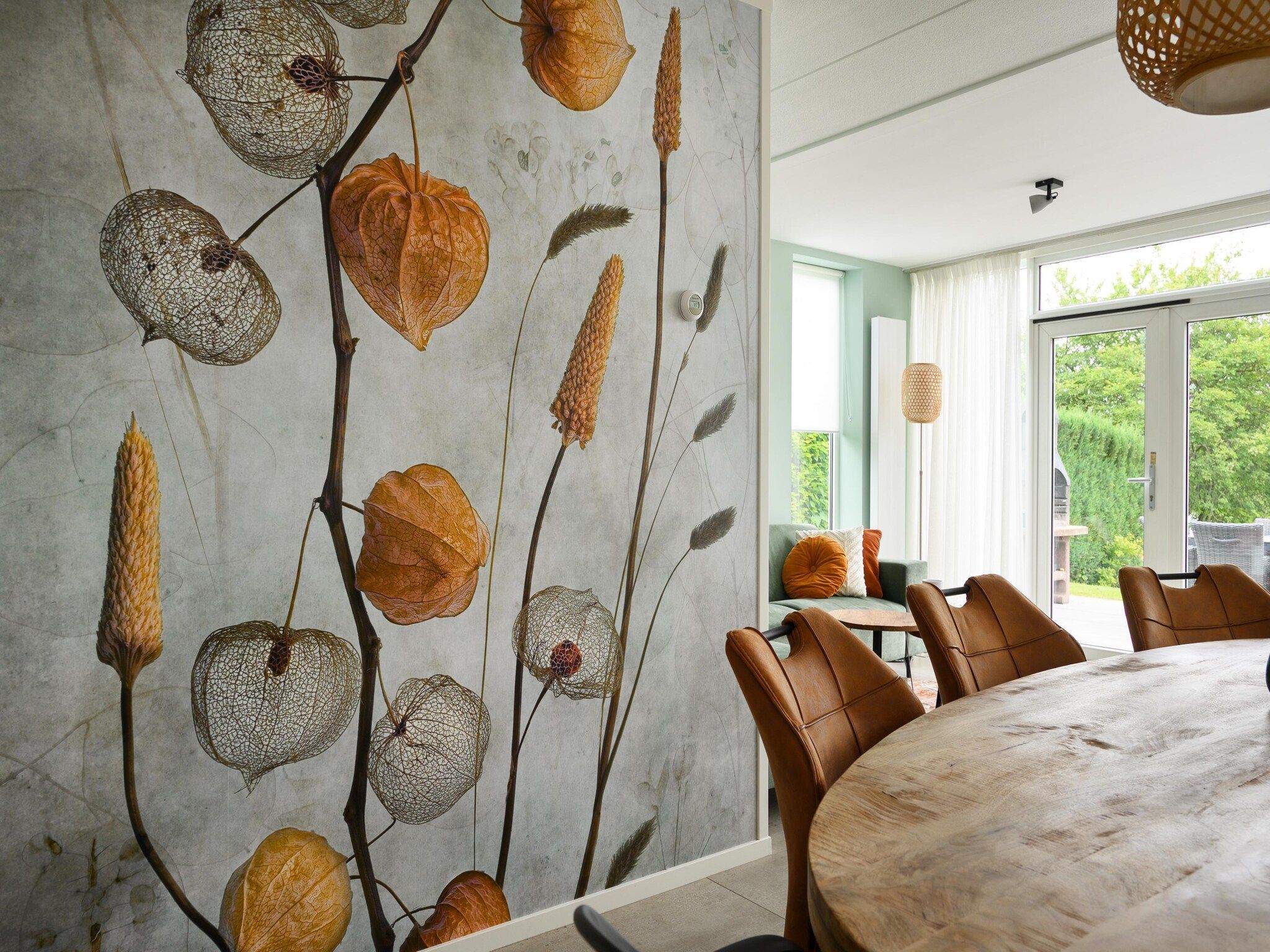 De eetkamer van 8 pers Westerwolde Prestige Welness met buitenspa in Vlagtwedde