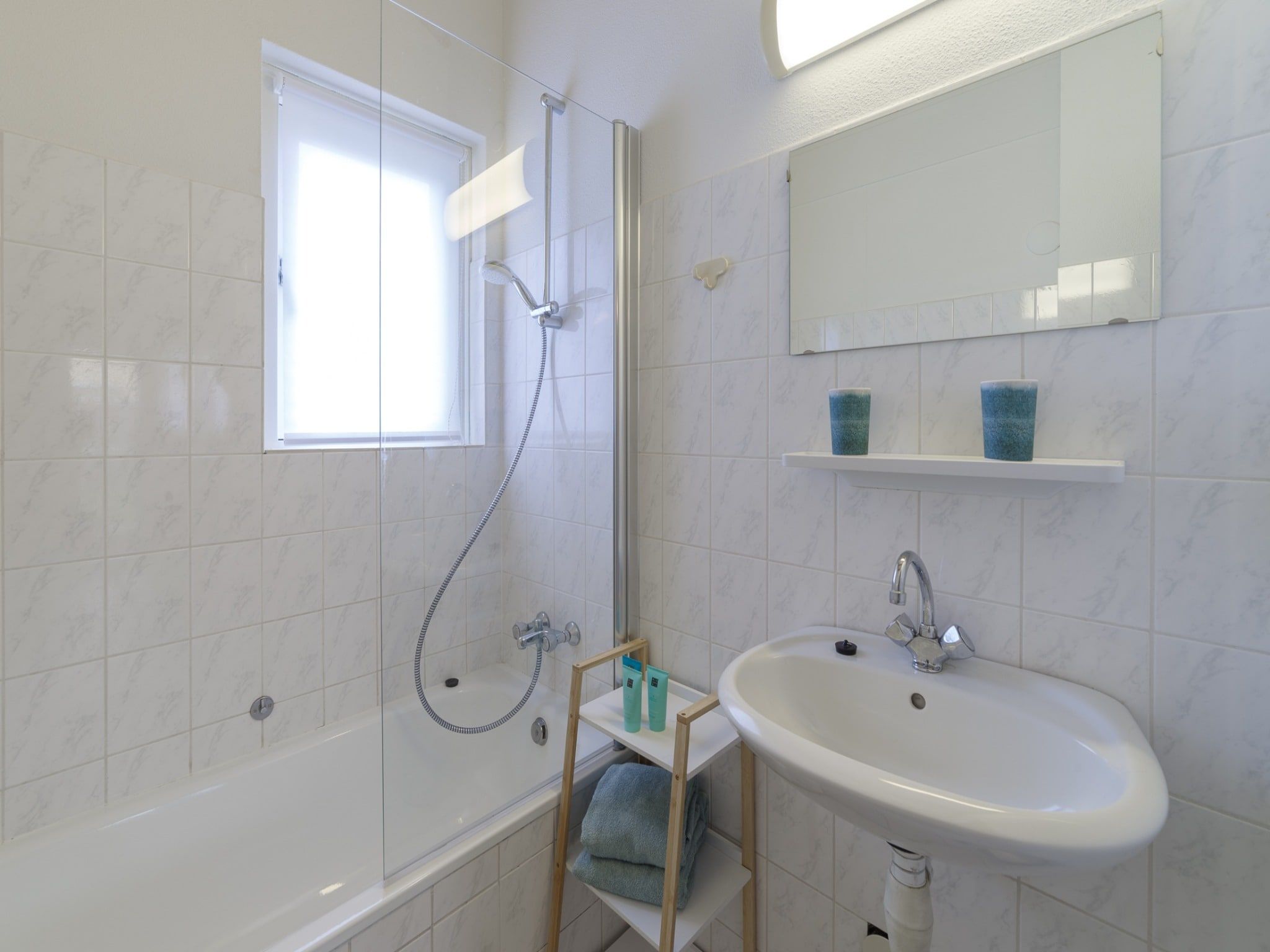 De badkamer van Villapark De Oesterbaai 111 in Wemeldinge