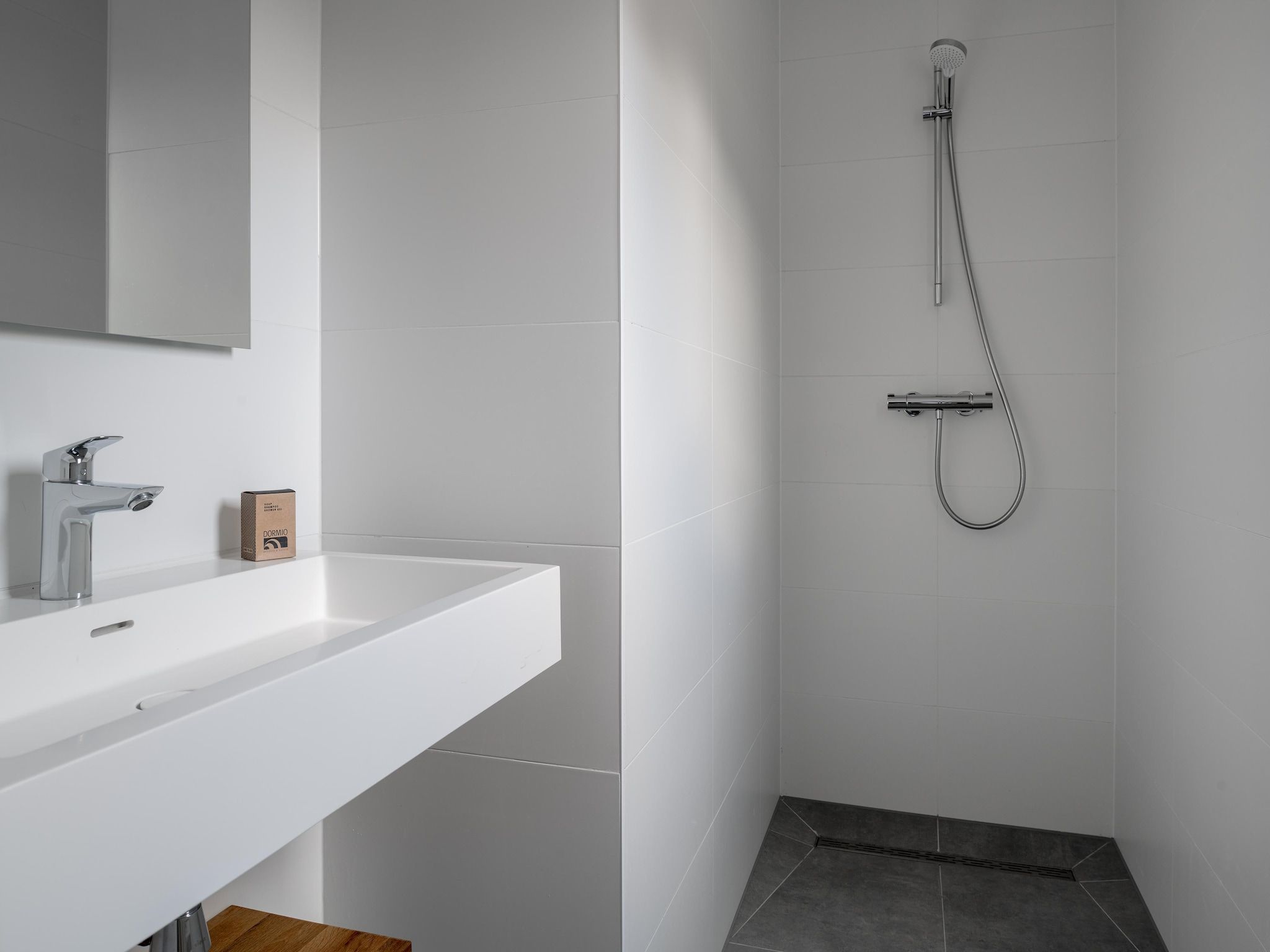 De badkamer van Resort Nieuwvliet-Bad 4 in Nieuwvliet