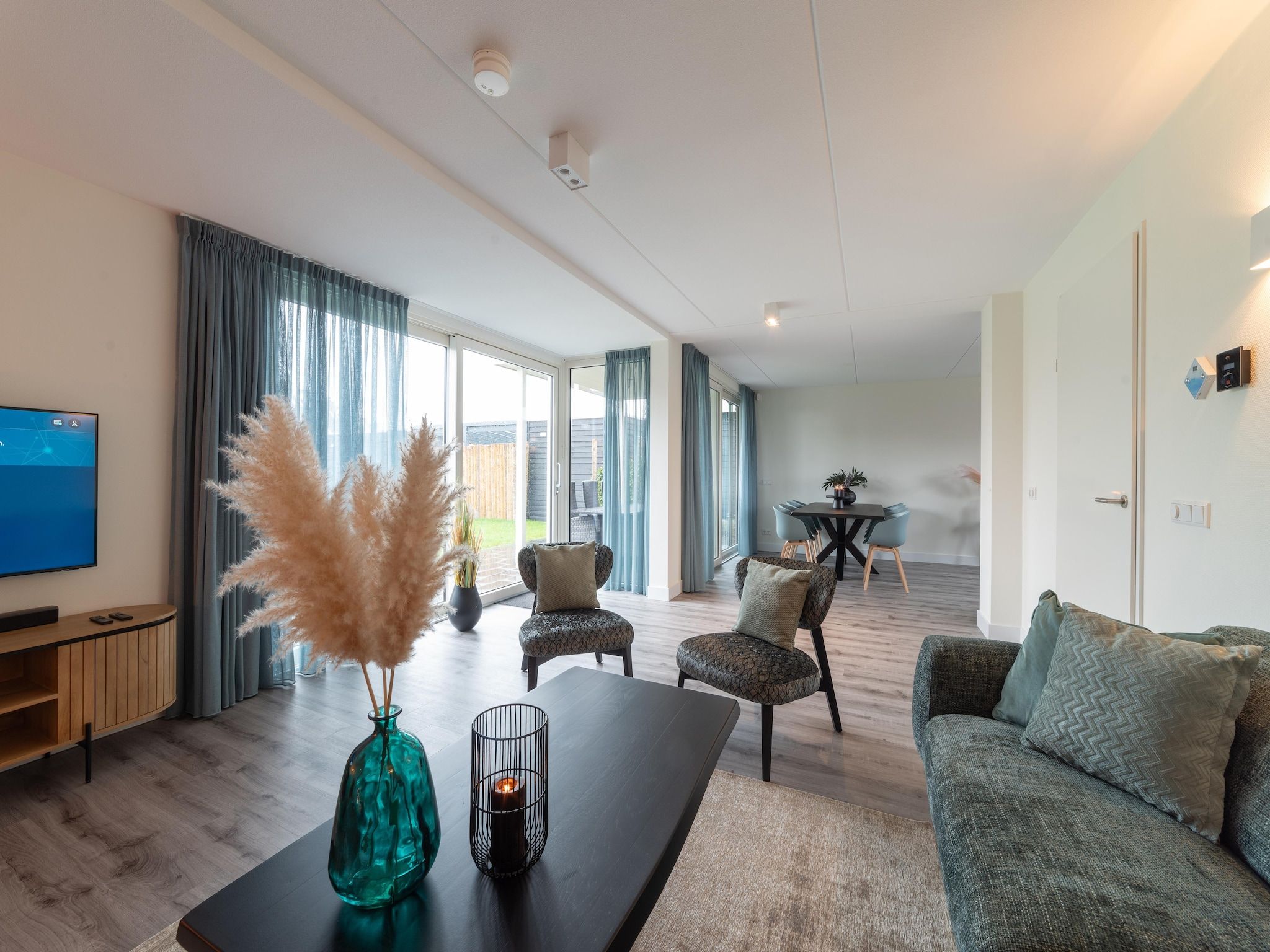 De woonkamer van 6 persoons vrijstaand met sauna - 1 in Colijnsplaat