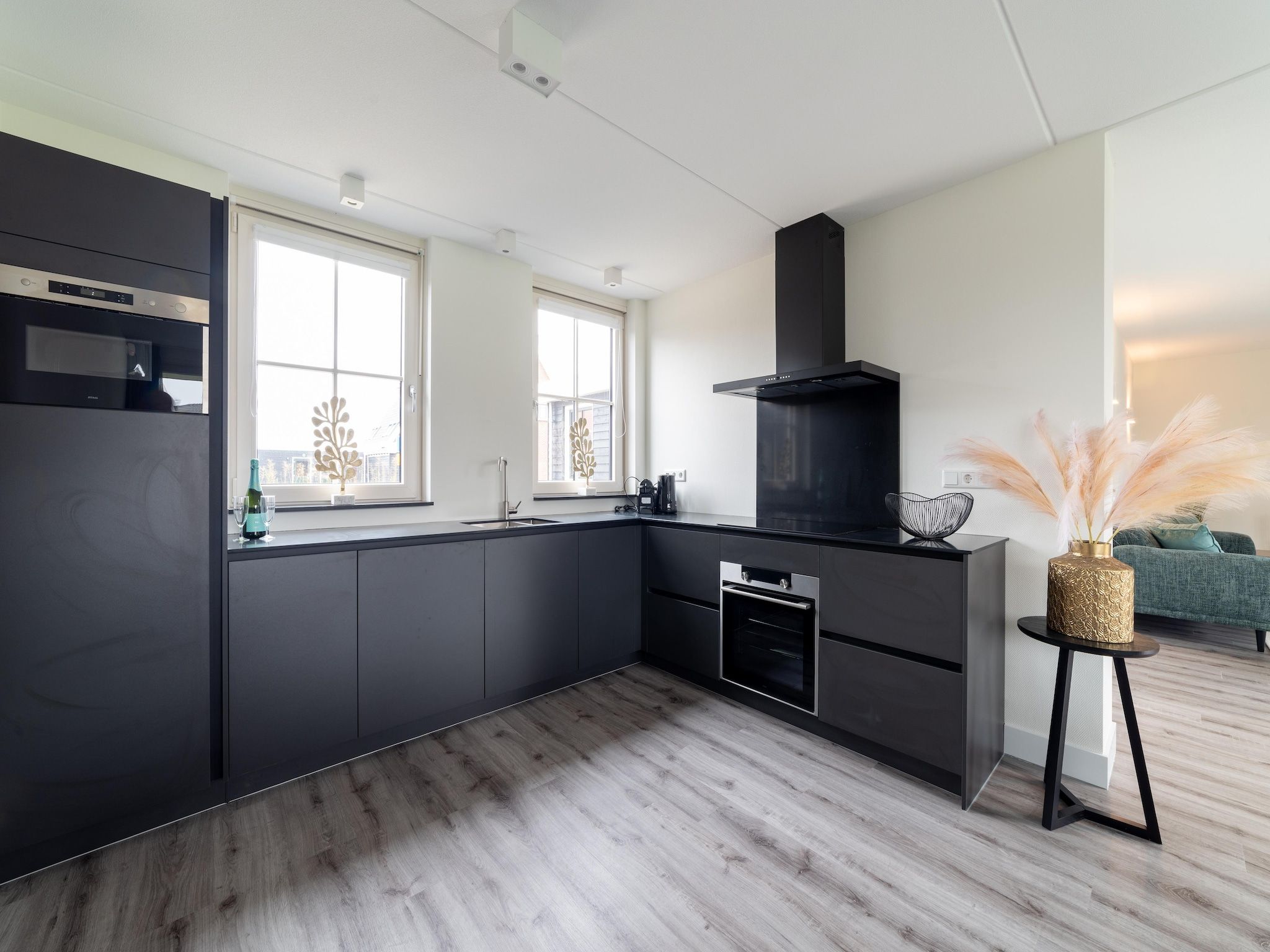 De keuken van 6 persoons vrijstaand met sauna - 1 in Colijnsplaat