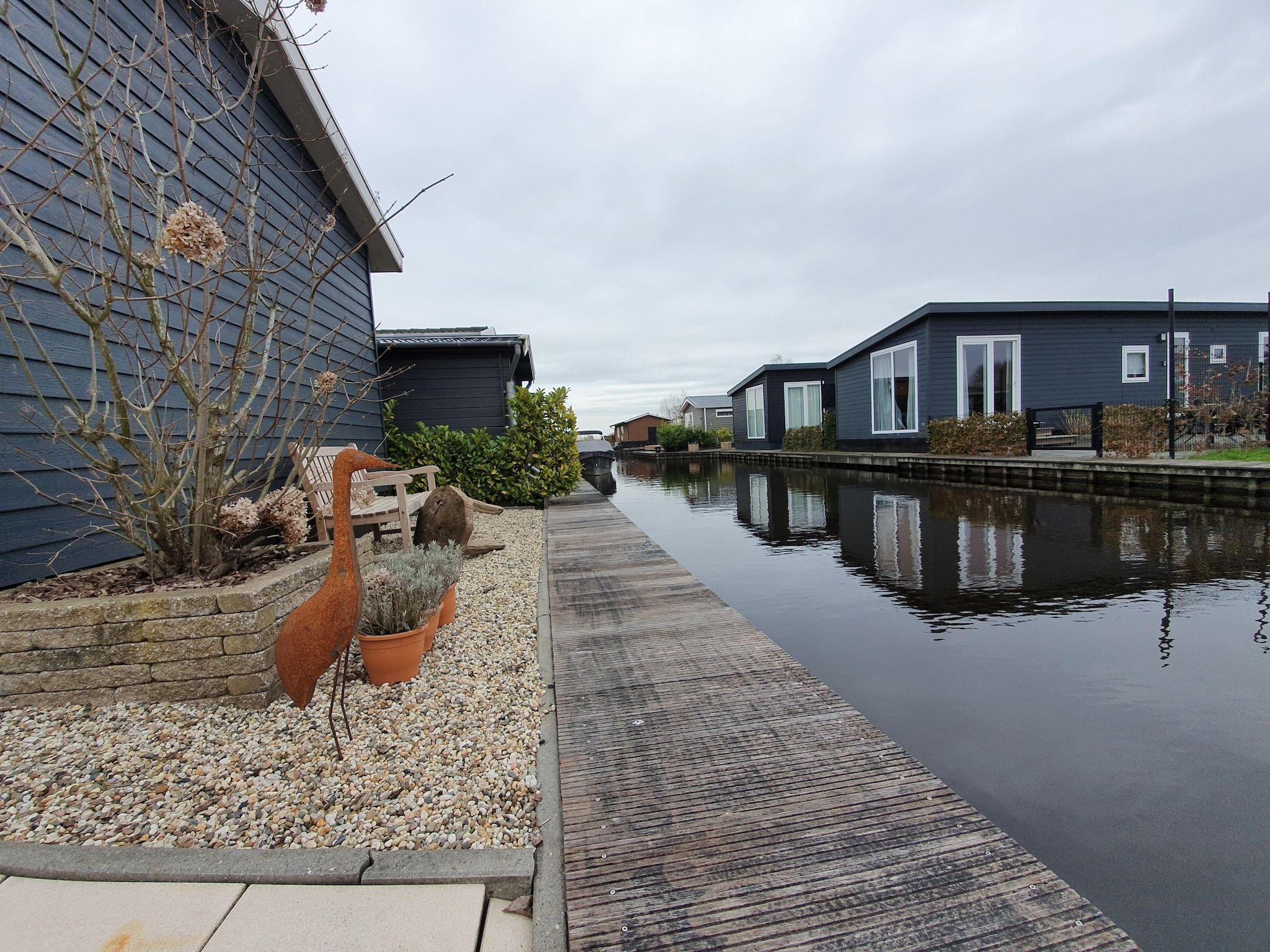 Het uitzicht vanaf Chalet Resort Venetie Giethoorn in Giethoorn
