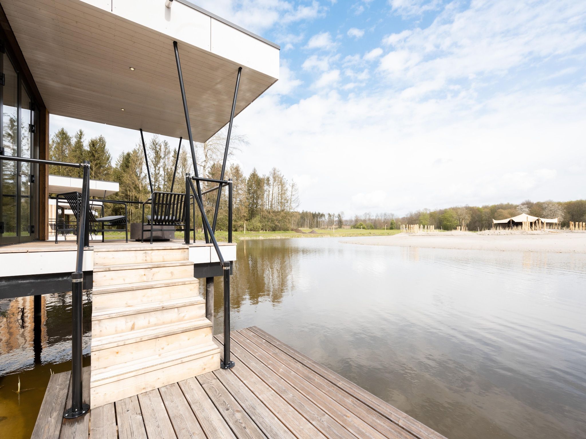 Het uitzicht vanaf Resort de Parel 14 in Zeewolde