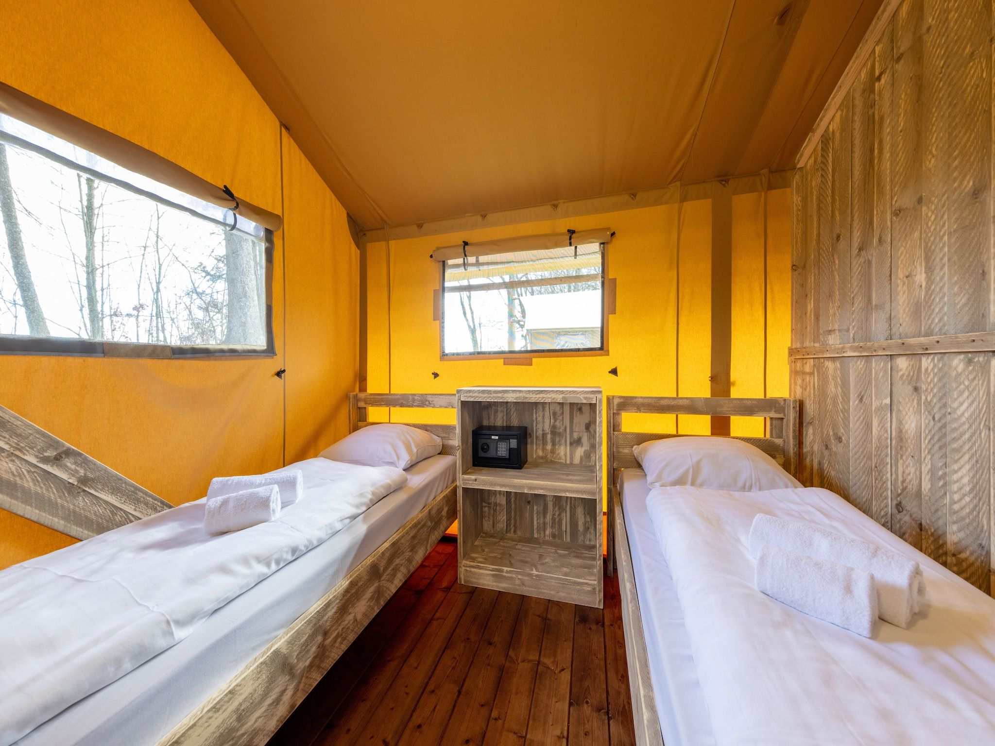 Een slaapkamer van Glamping Resort Lauwersmeer 3 in Vierhuizen