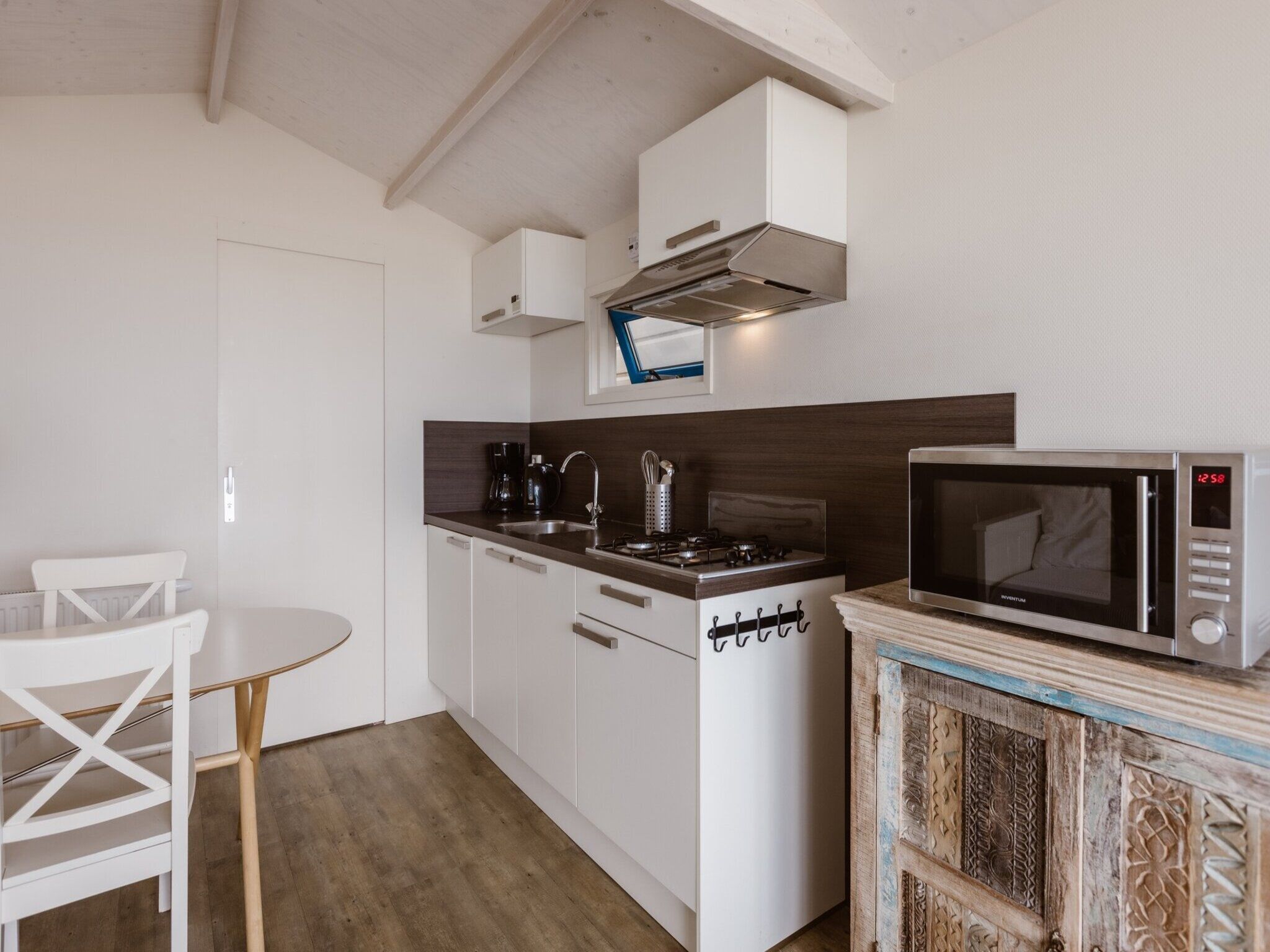 De keuken van Resort Beach Houses Wijk aan Zee 2 in Wijk aan Zee