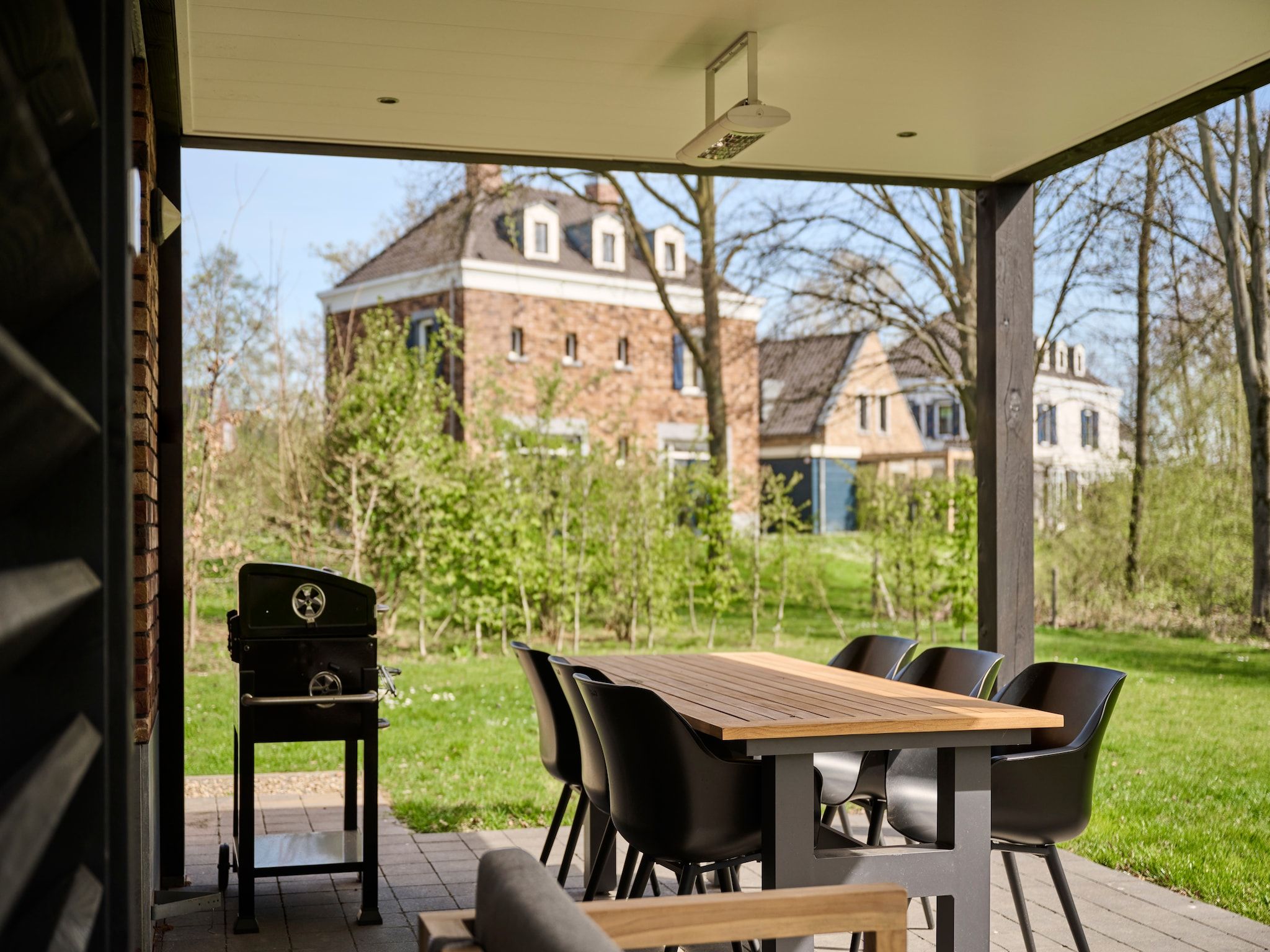 Het terras van Resort Maastricht 38 in Maastricht