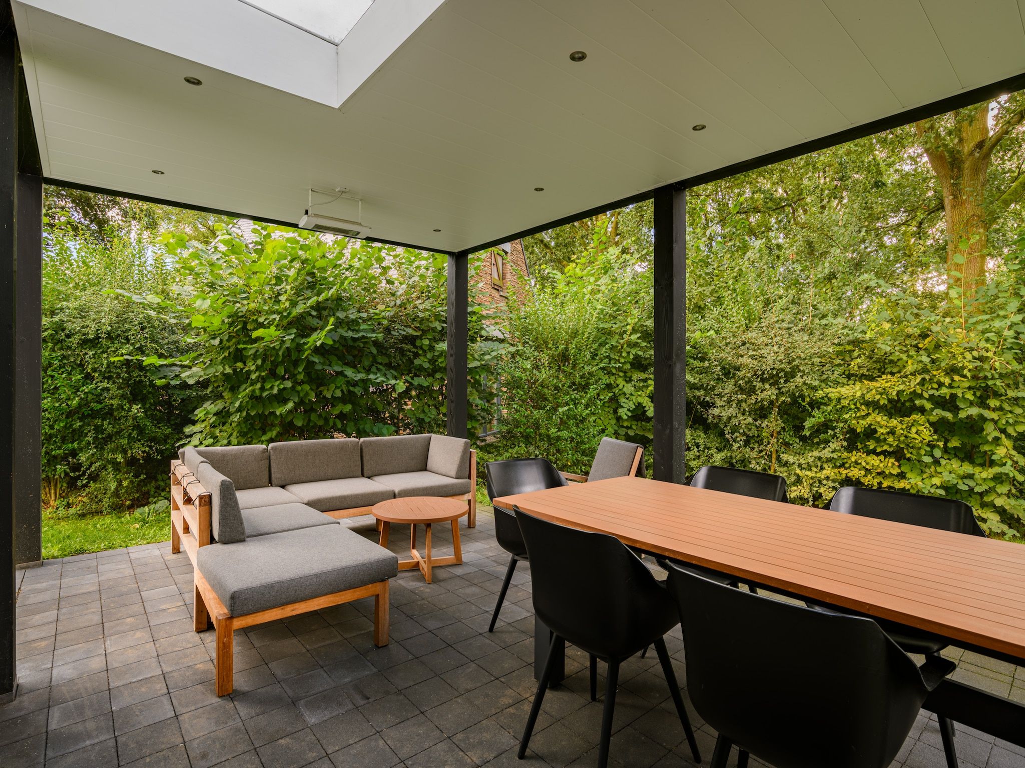 Het terras van Resort Maastricht 39 in Maastricht