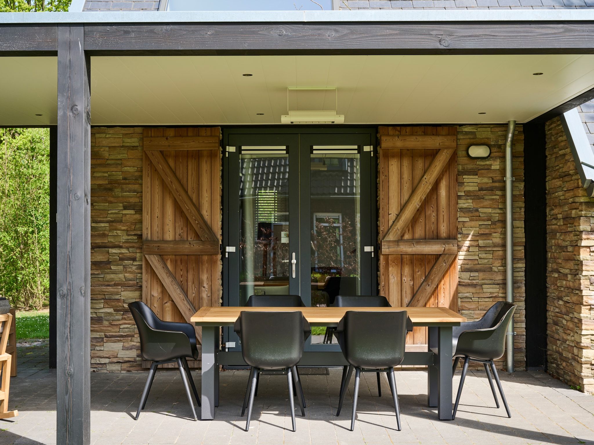 Het terras van Resort Maastricht 40 in Maastricht