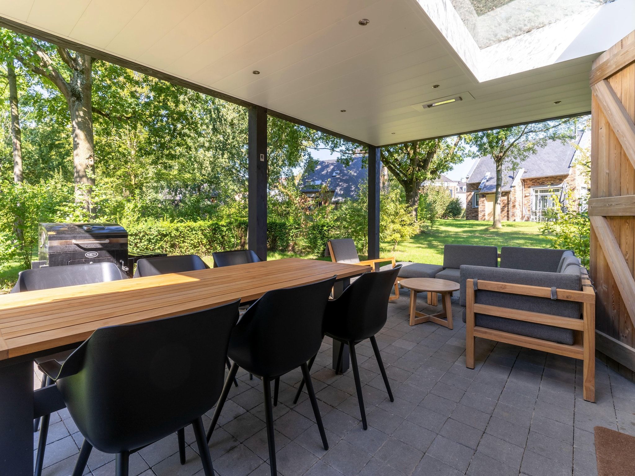 Het terras van Resort Maastricht 40 in Maastricht