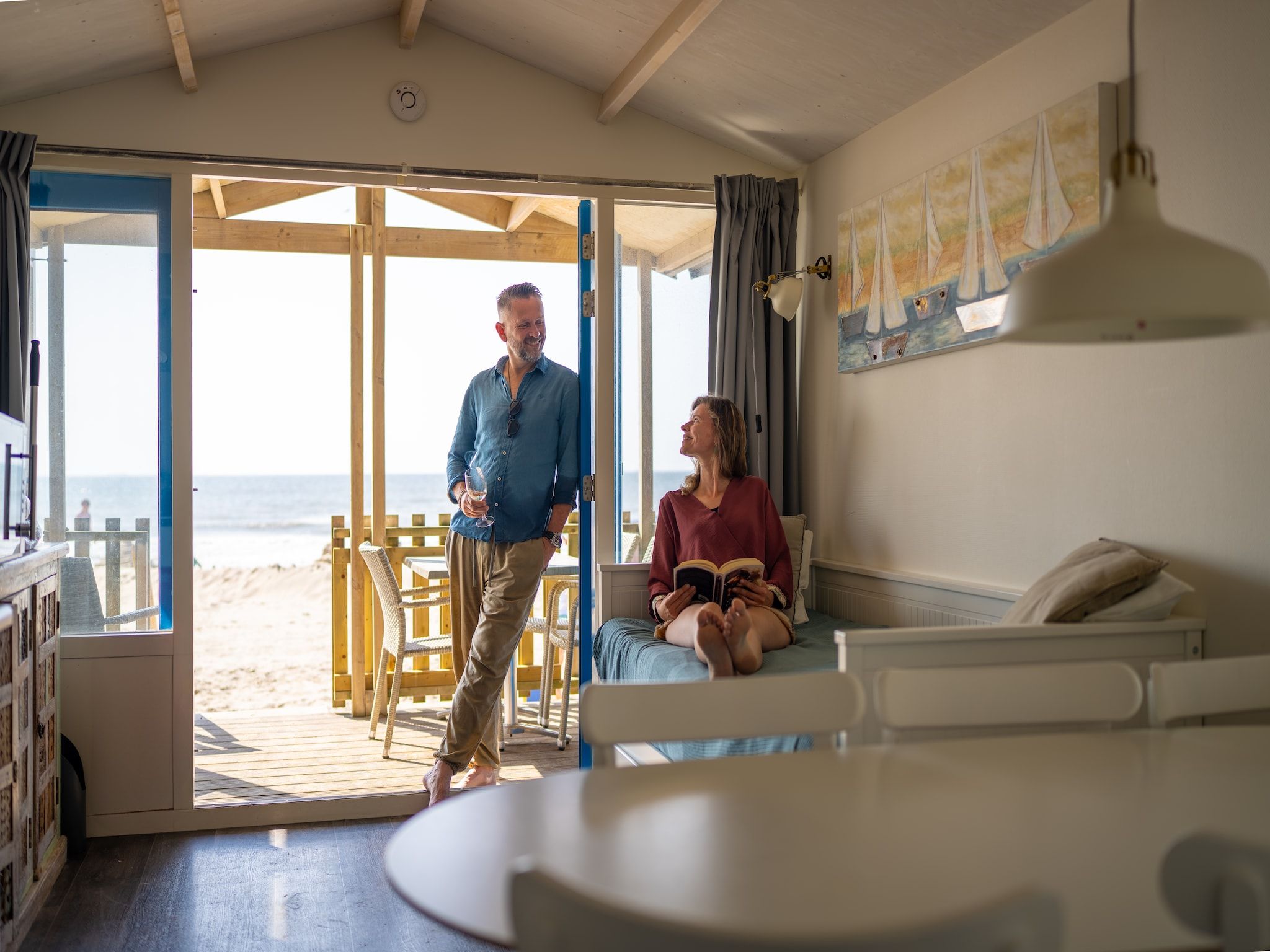 De woonkamer van Resort Beach Houses Wijk aan Zee 4 in Wijk aan Zee