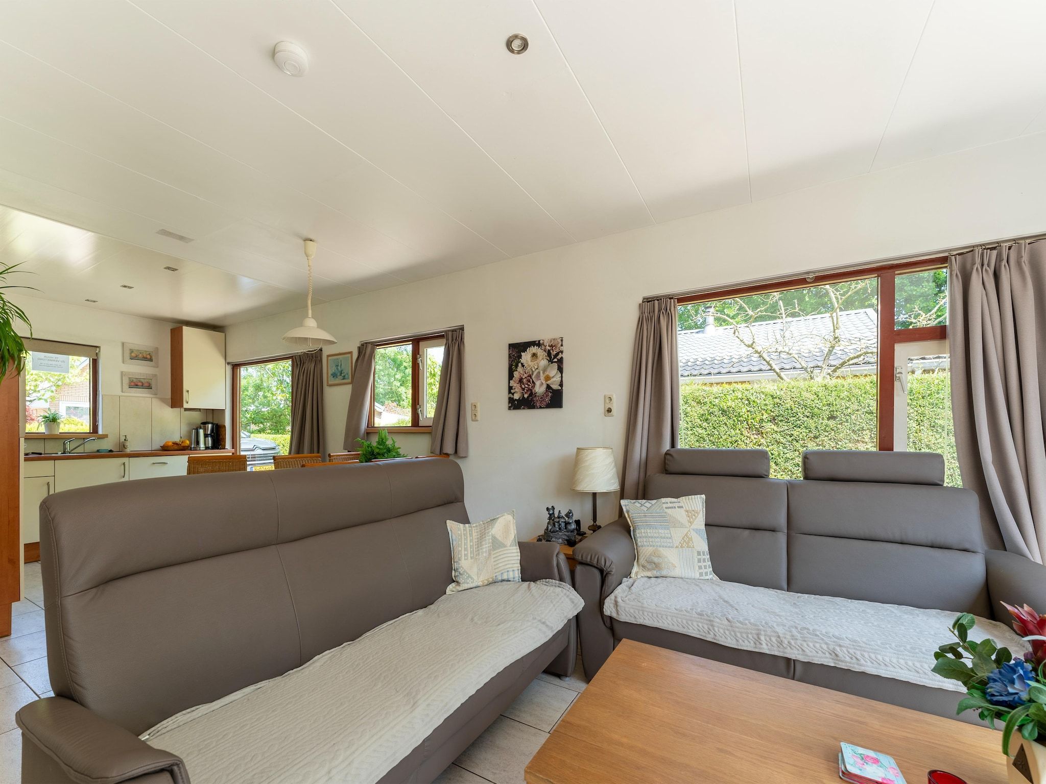 De woonkamer van Landingsweg 80 in Baarland