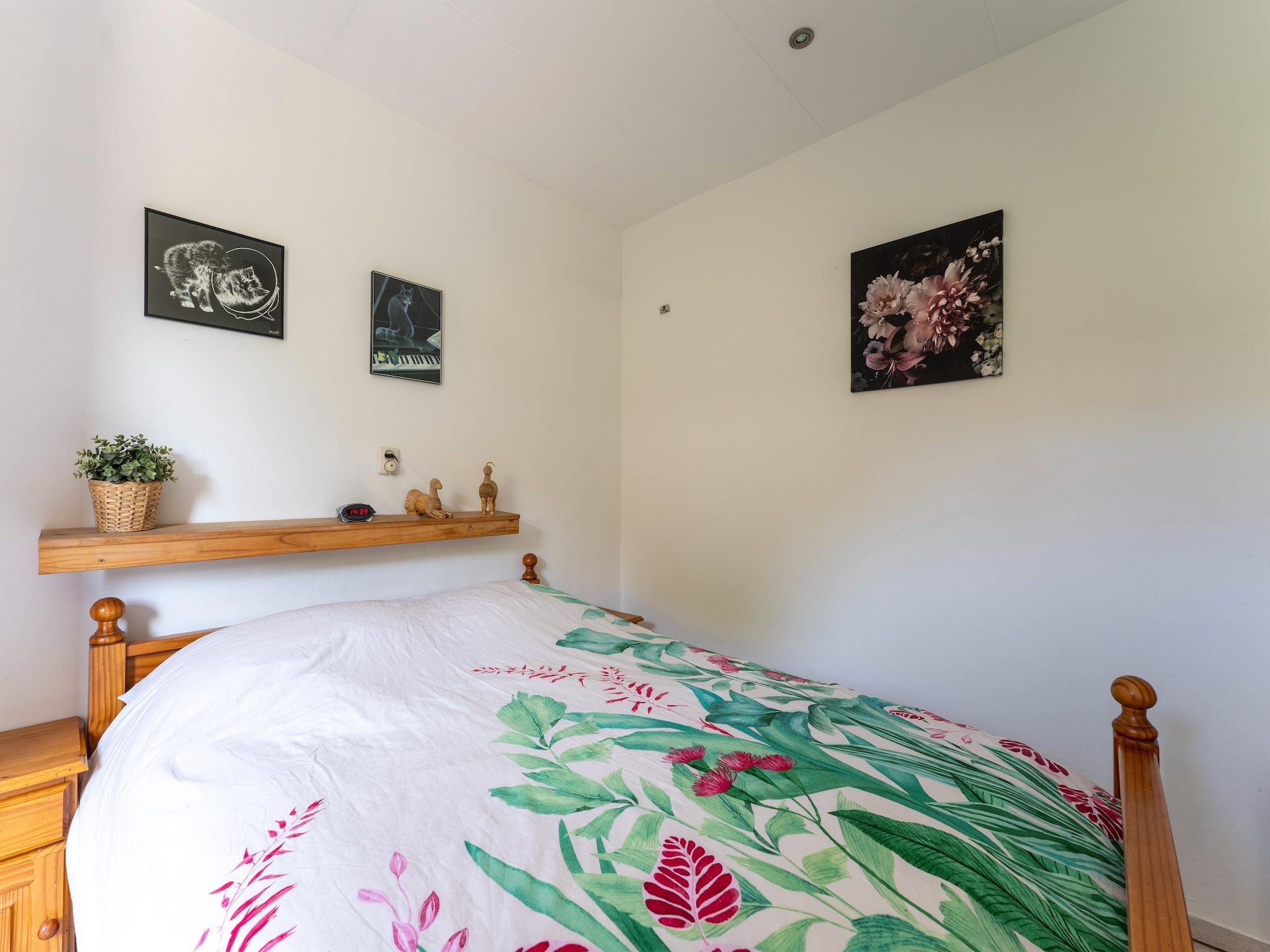 Een slaapkamer van Landingsweg 80 in Baarland