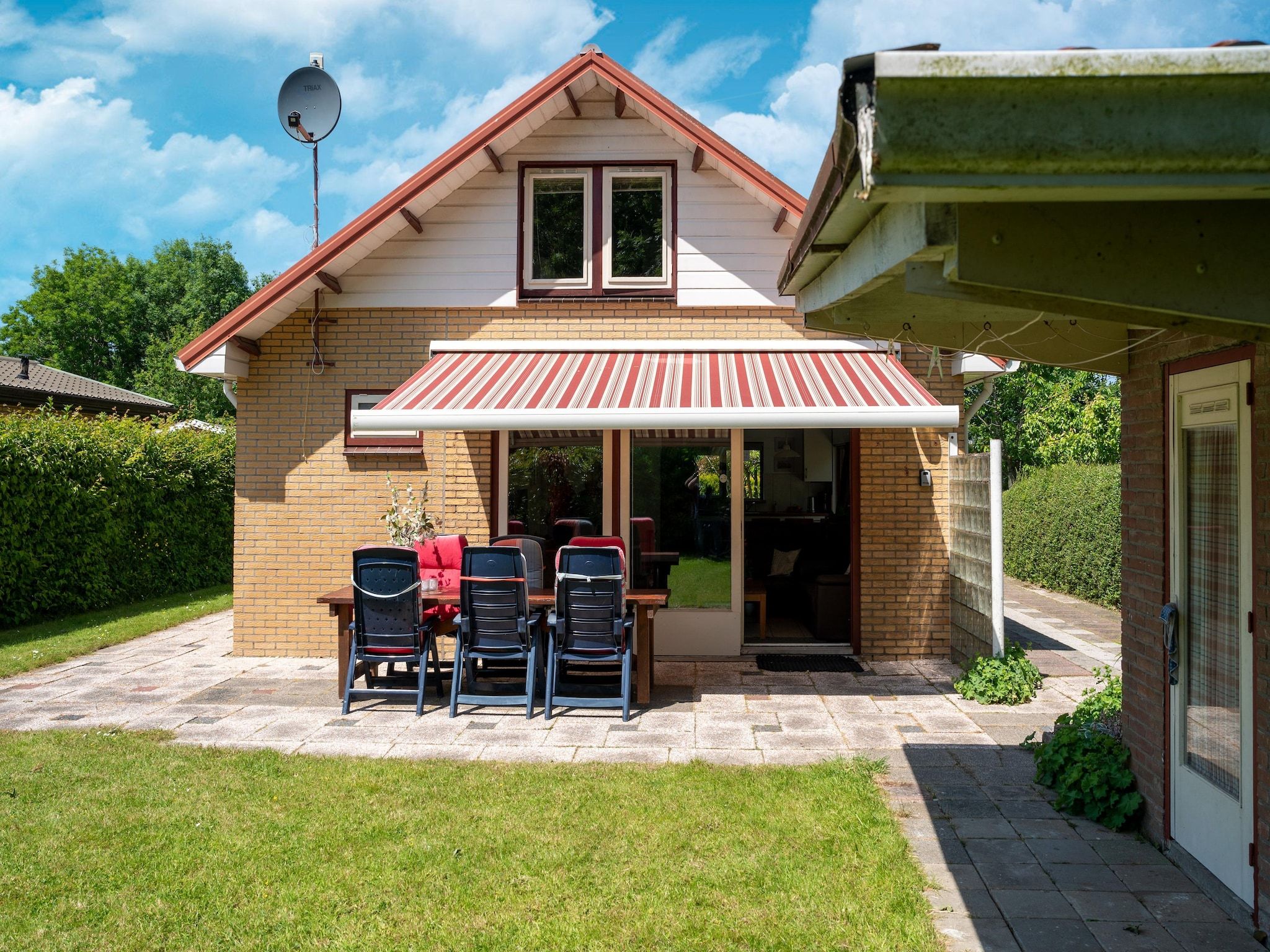 De buitenkant van Landingsweg 80 in Baarland