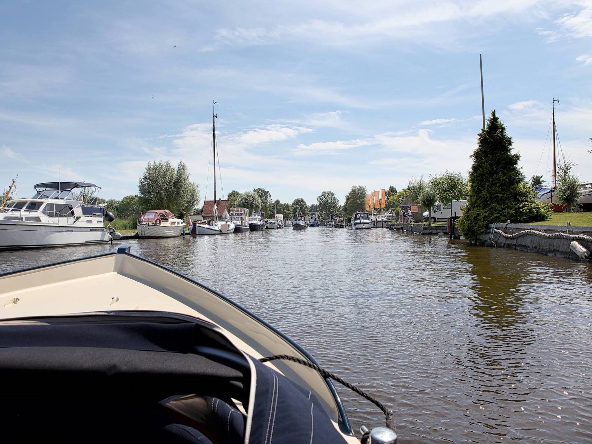 De omgeving van Waterstaete Ossenzijl 4 in Ossenzijl
