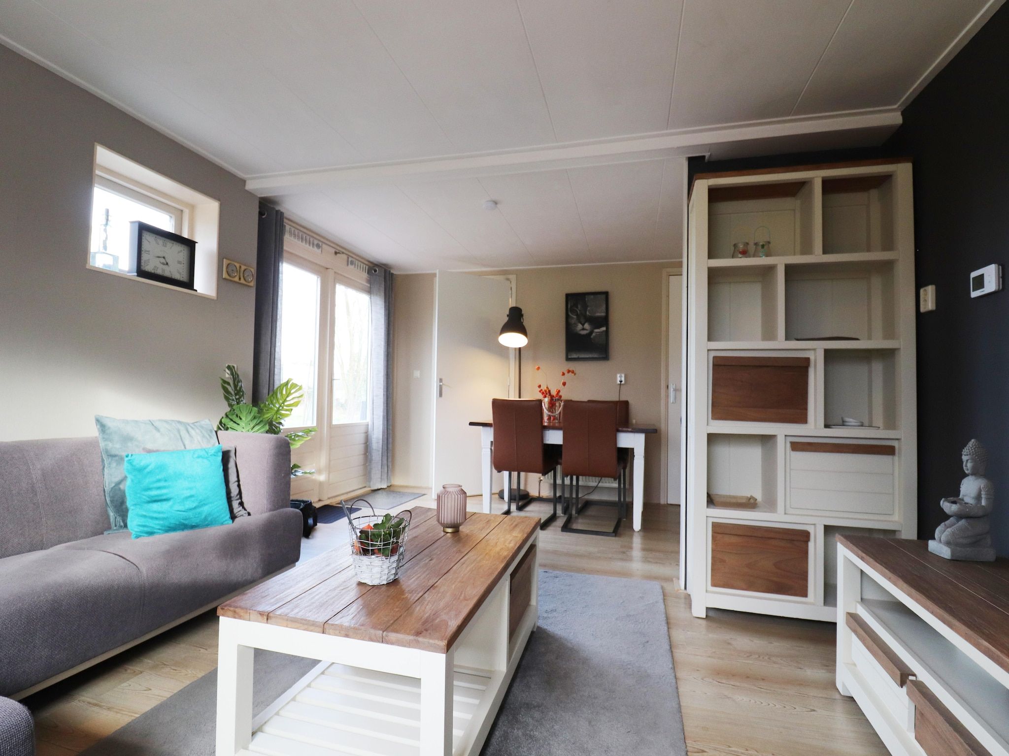 De woonkamer van De Kerkereed in Donkerbroek
