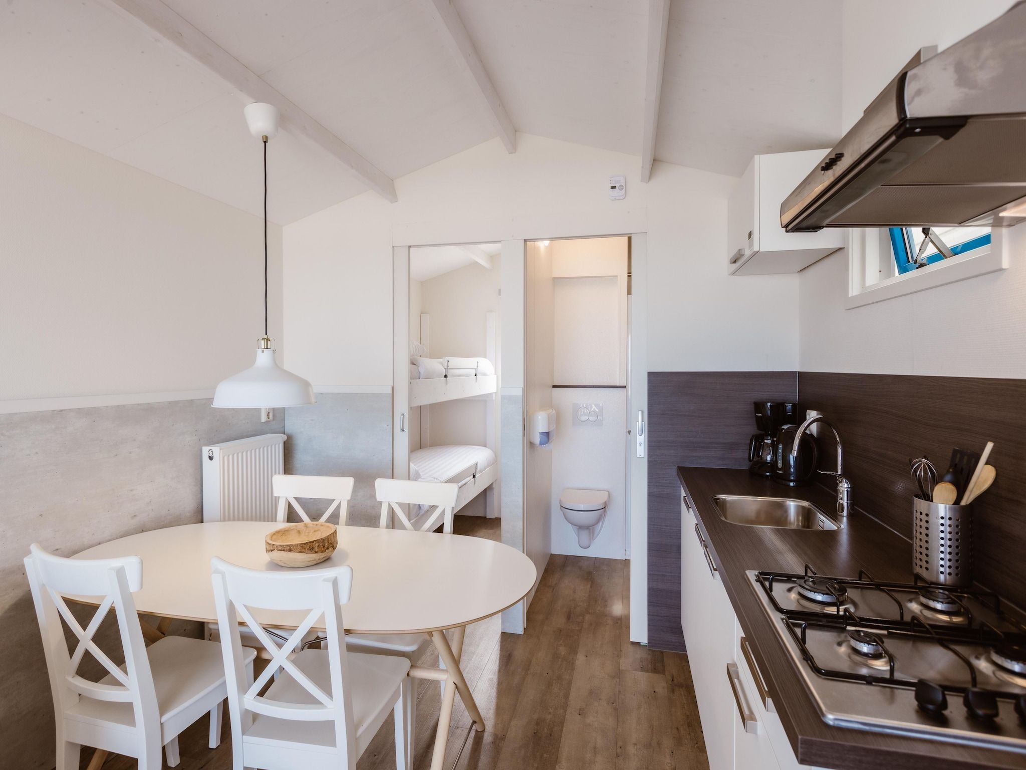 De eetkamer van Resort Beach Houses Wijk aan Zee 1 in Wijk aan Zee